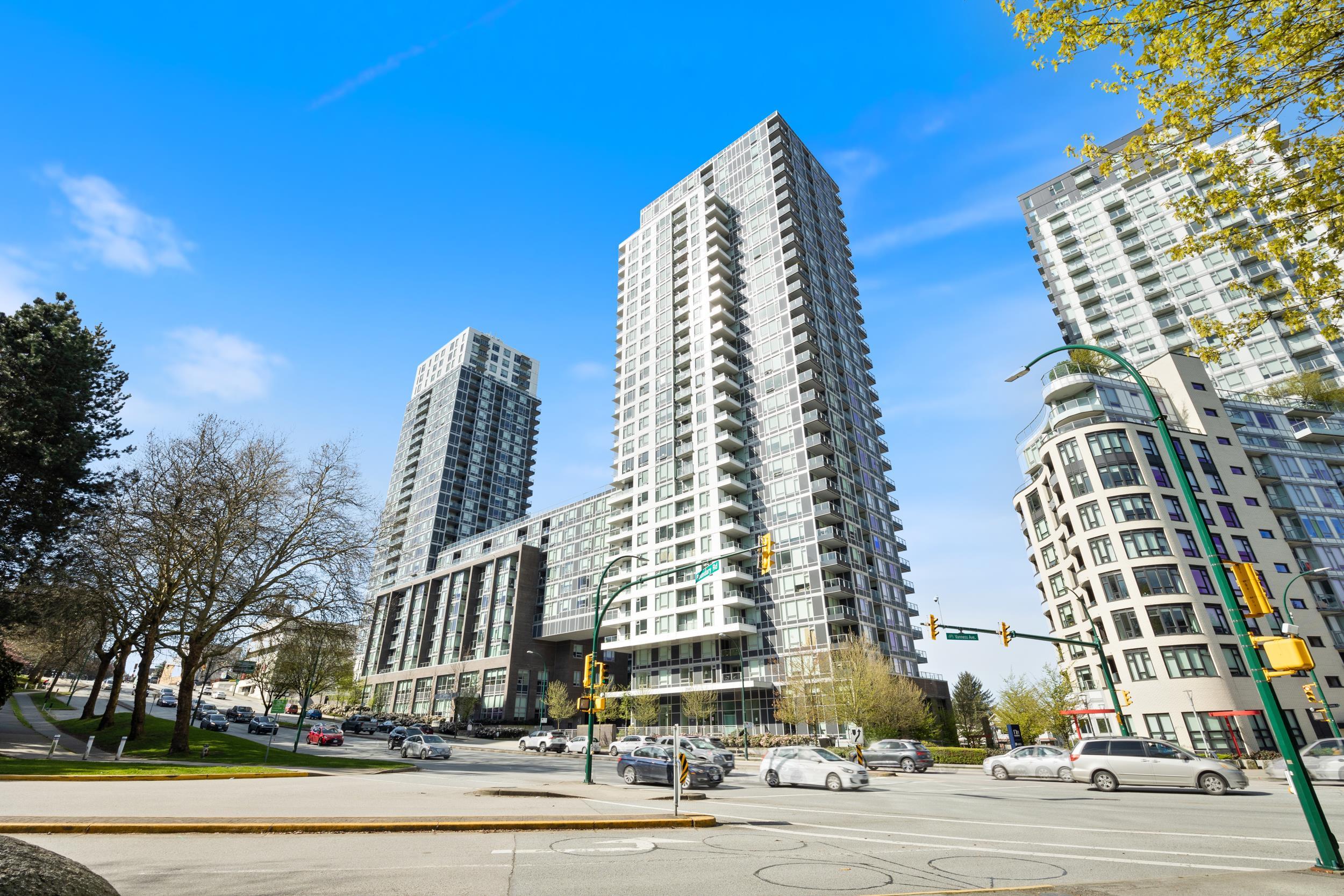 5515 Boundary Road #2106, Vancouver, BC V5R 0E3