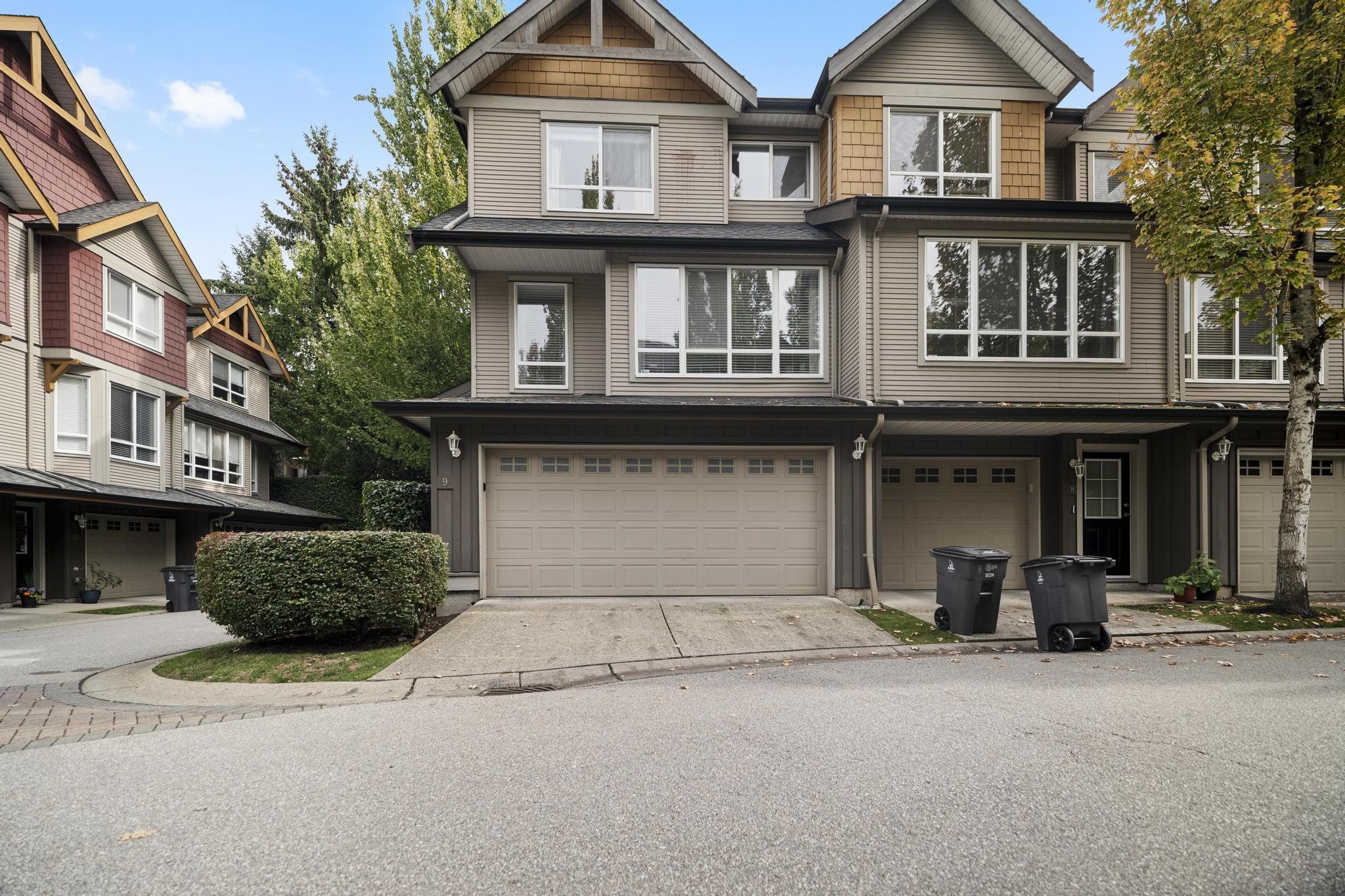 16789 60 Avenue #9, Surrey, BC V3S 1S8