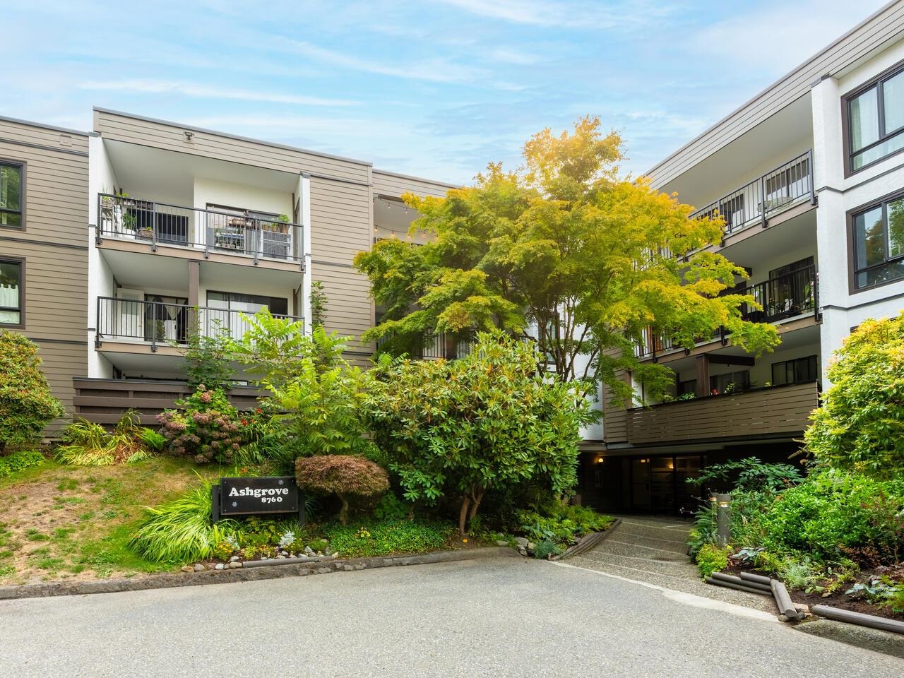 8760 Number 1 Road #unit 305, Richmond, BC V7C 4L5