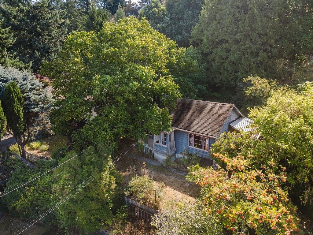 316 Headlands Road, Gibsons, BC V0N 1V8