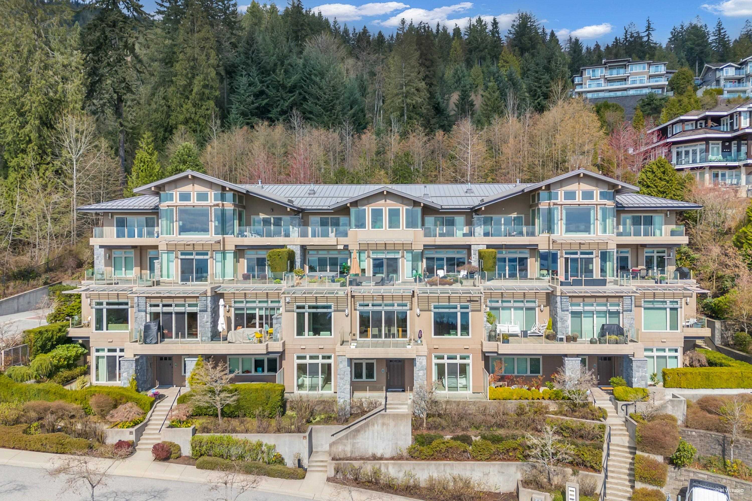 2575 Garden Court #102, West Vancouver, BC V7S 0A2