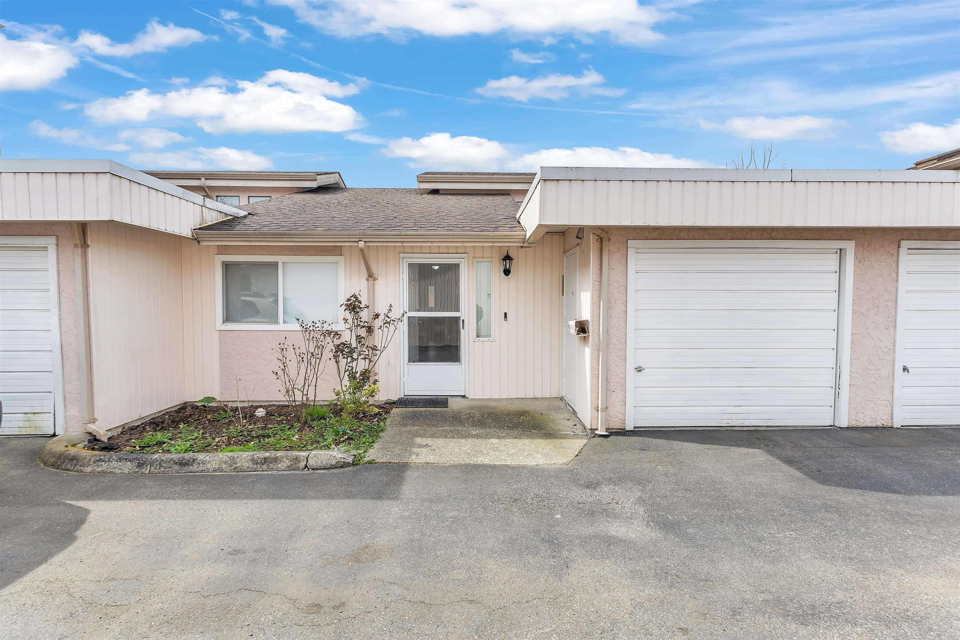 9493 Broadway #6, Chilliwack, BC V2P 5T8