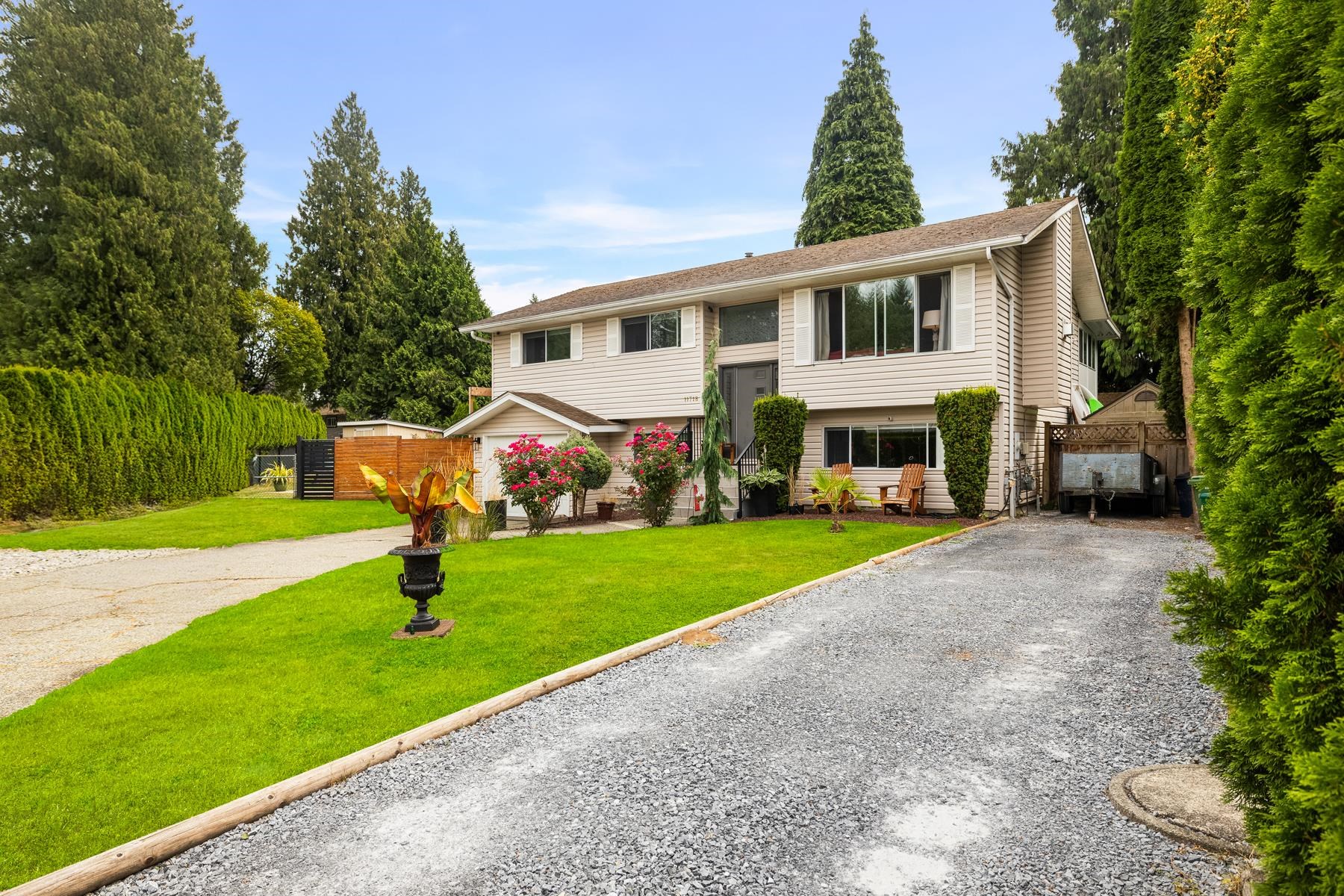 208 Street, Maple Ridge, BC V2X 7S3