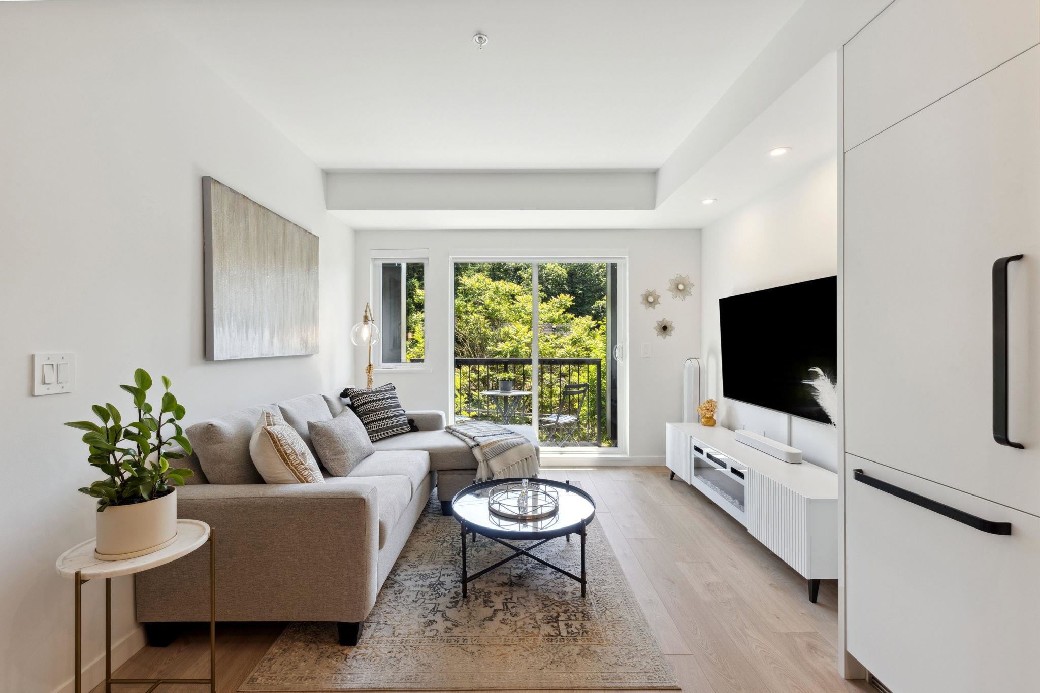 2520 Guelph St #316 #316, Vancouver, BC V5T 0K7