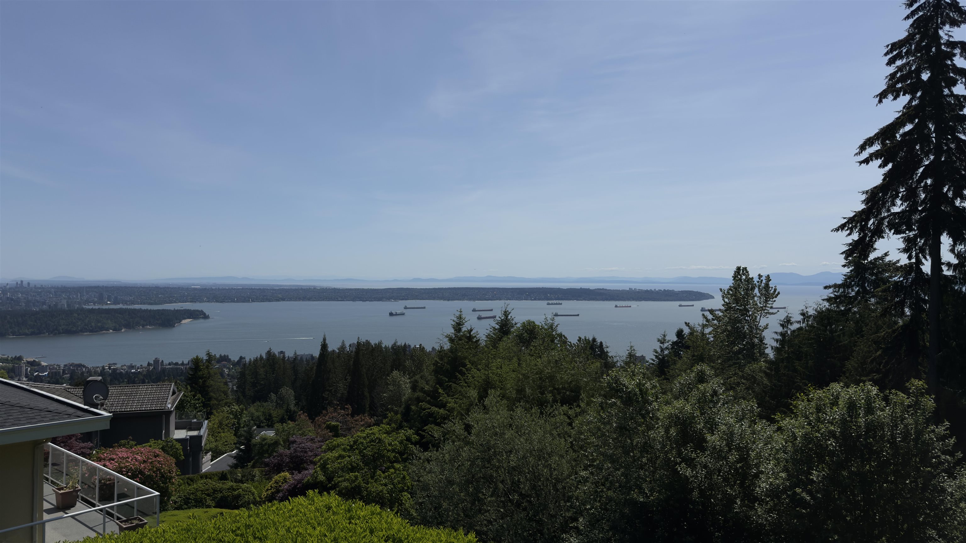 1474 Bramwell Road, West Vancouver, BC V7S 2N9