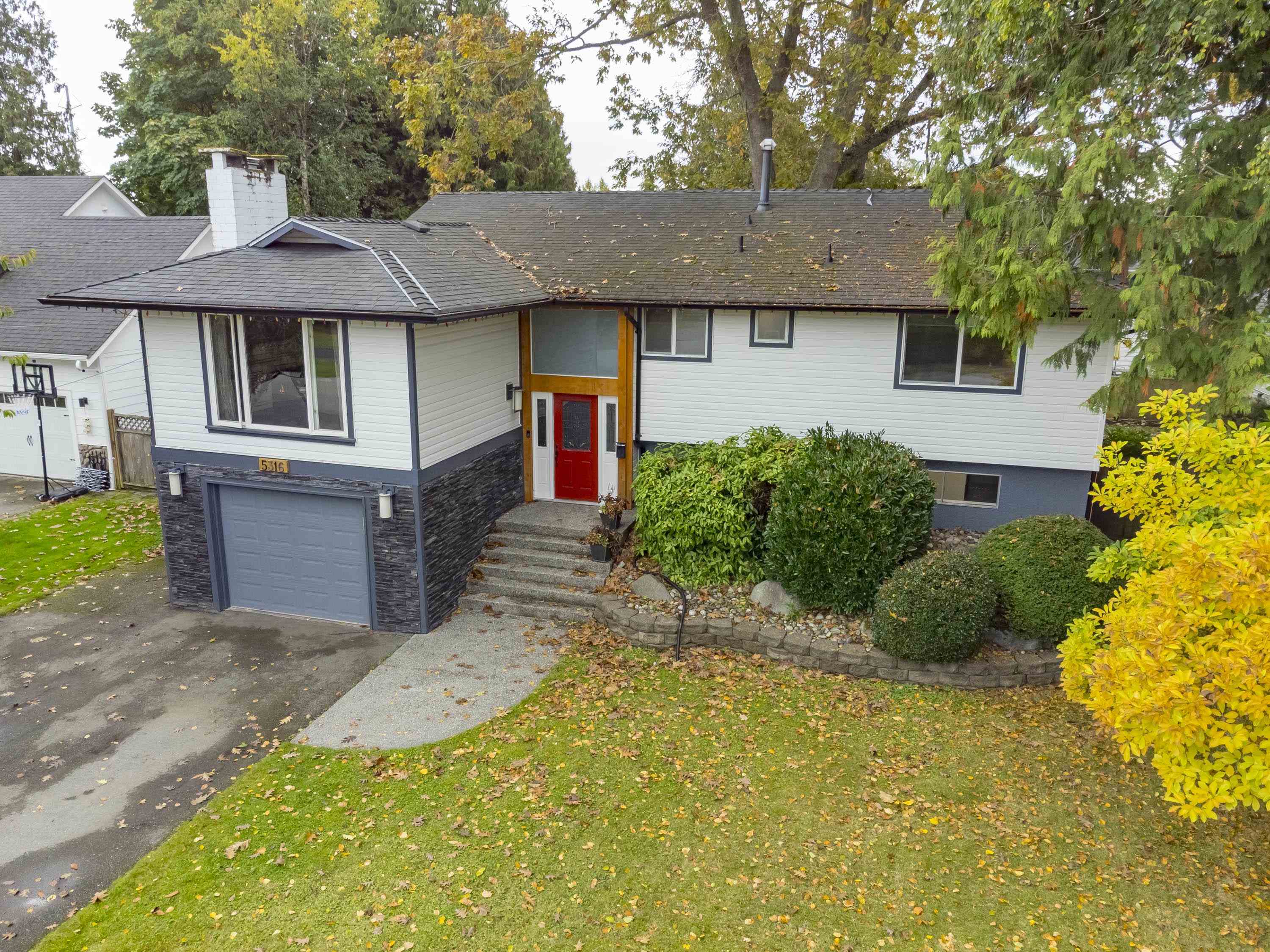 5316 Belair Dr, Delta, BC V4M 2E4