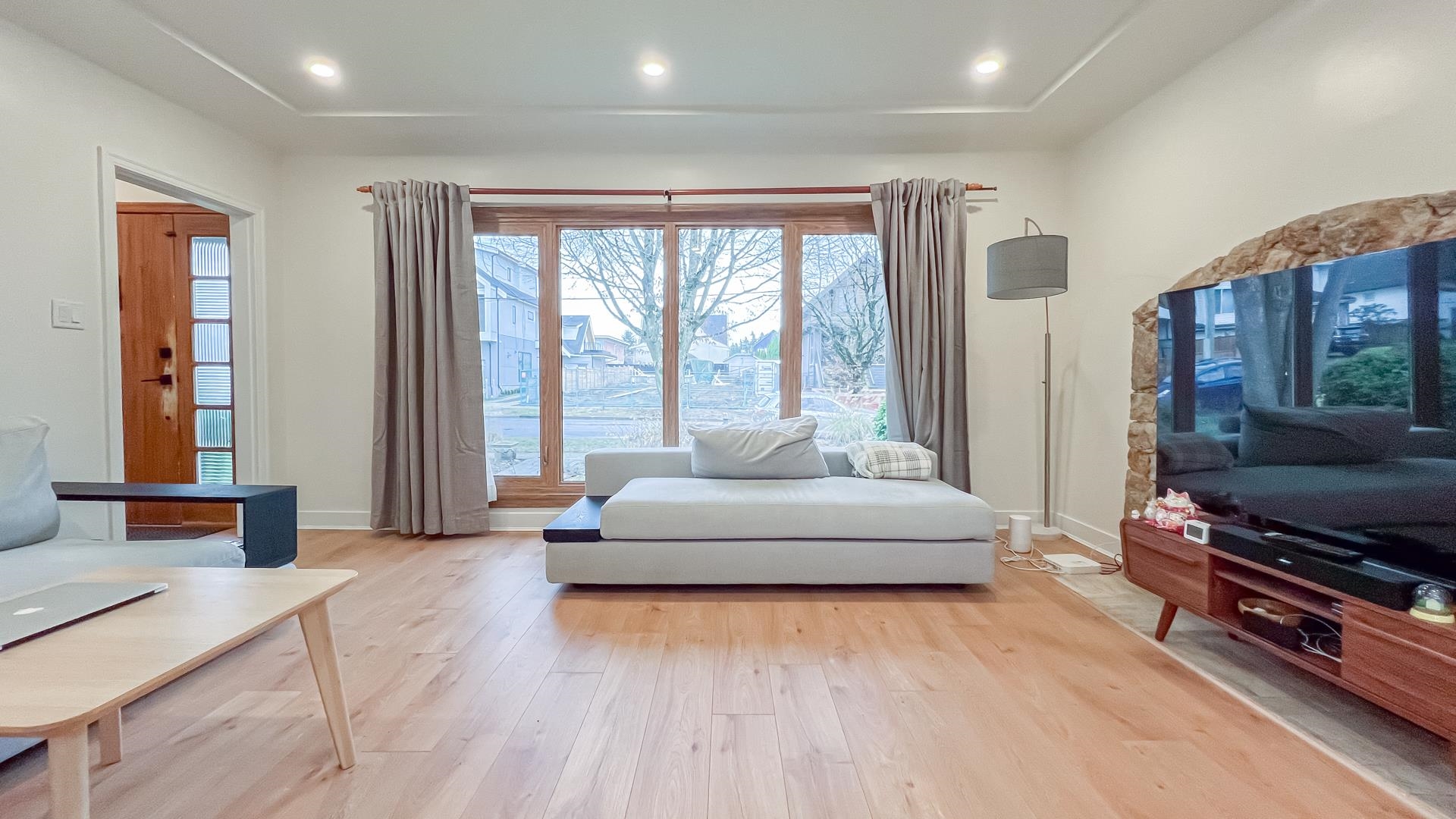 1165 East 26th Avenue, Vancouver, BC V5V 2J8