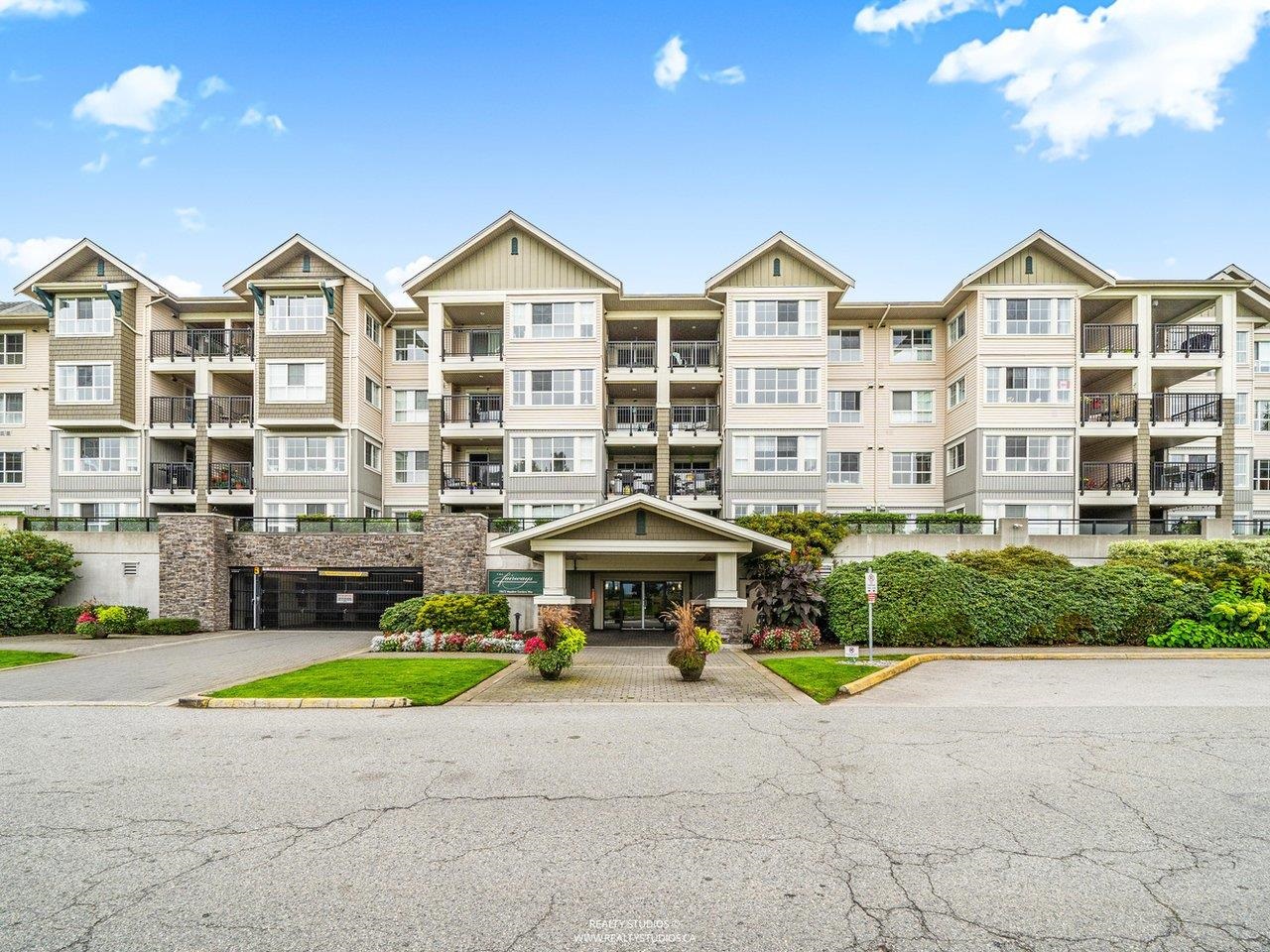 19673 Meadow Gardens Way #225, Pitt Meadows, BC V3Y 0A1