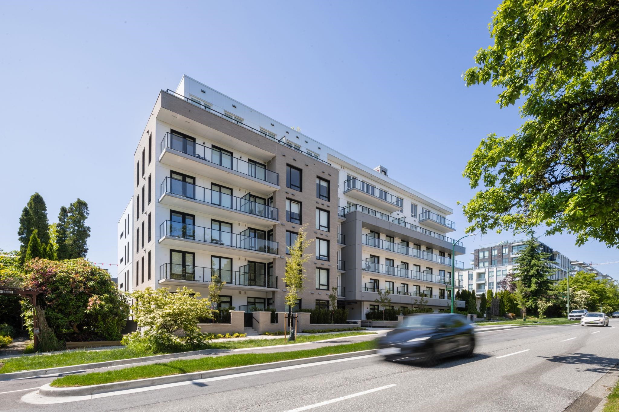 6859 Cambie St #204, Vancouver, BC V6P 0M4