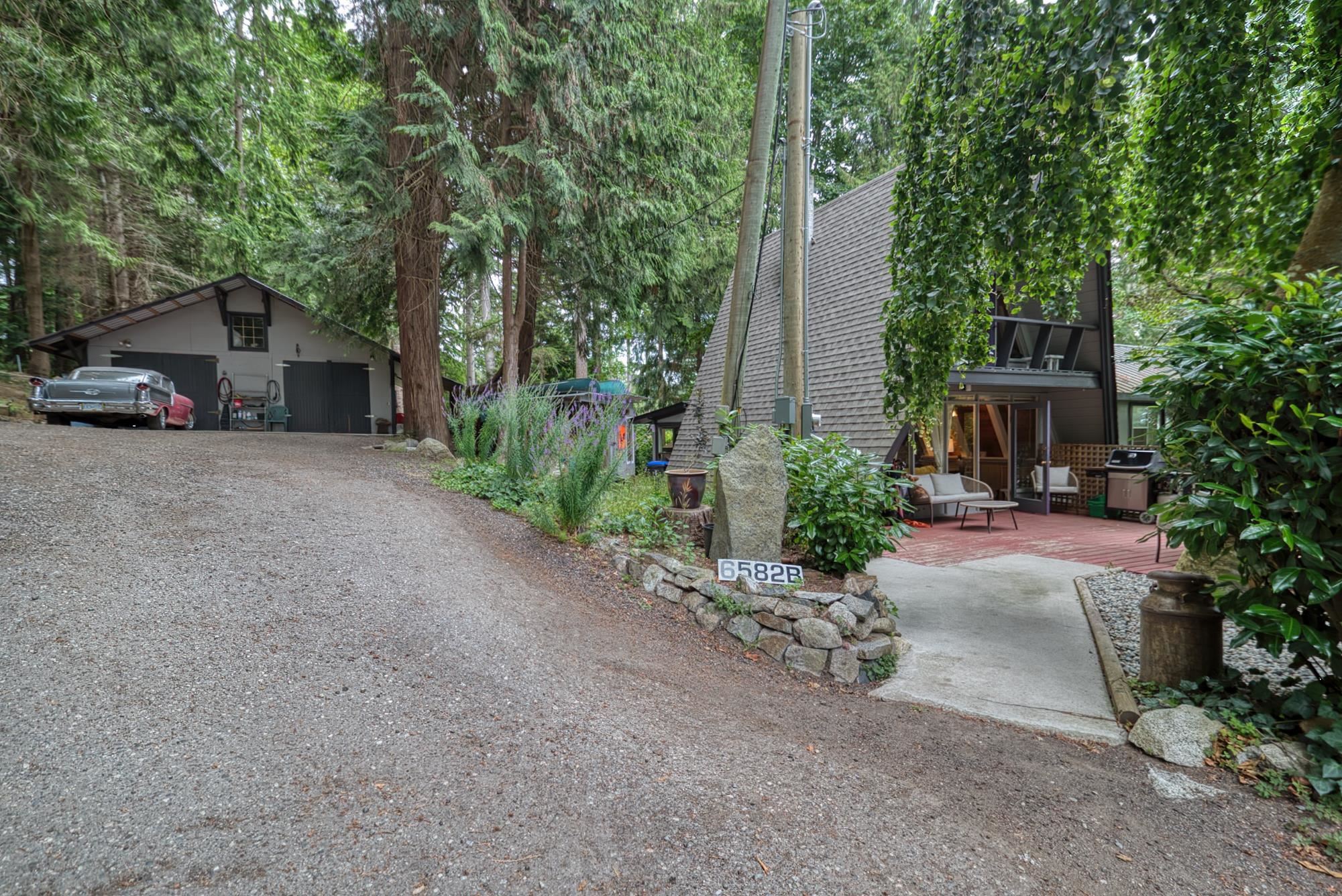 6582 Sunshine Coast Highway, Sechelt, BC V0N 3A8
