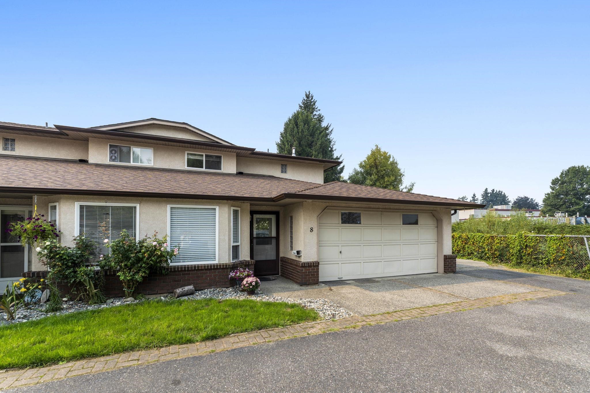 46191 Cessna Drive #8, Chilliwack, BC V2P 1A7