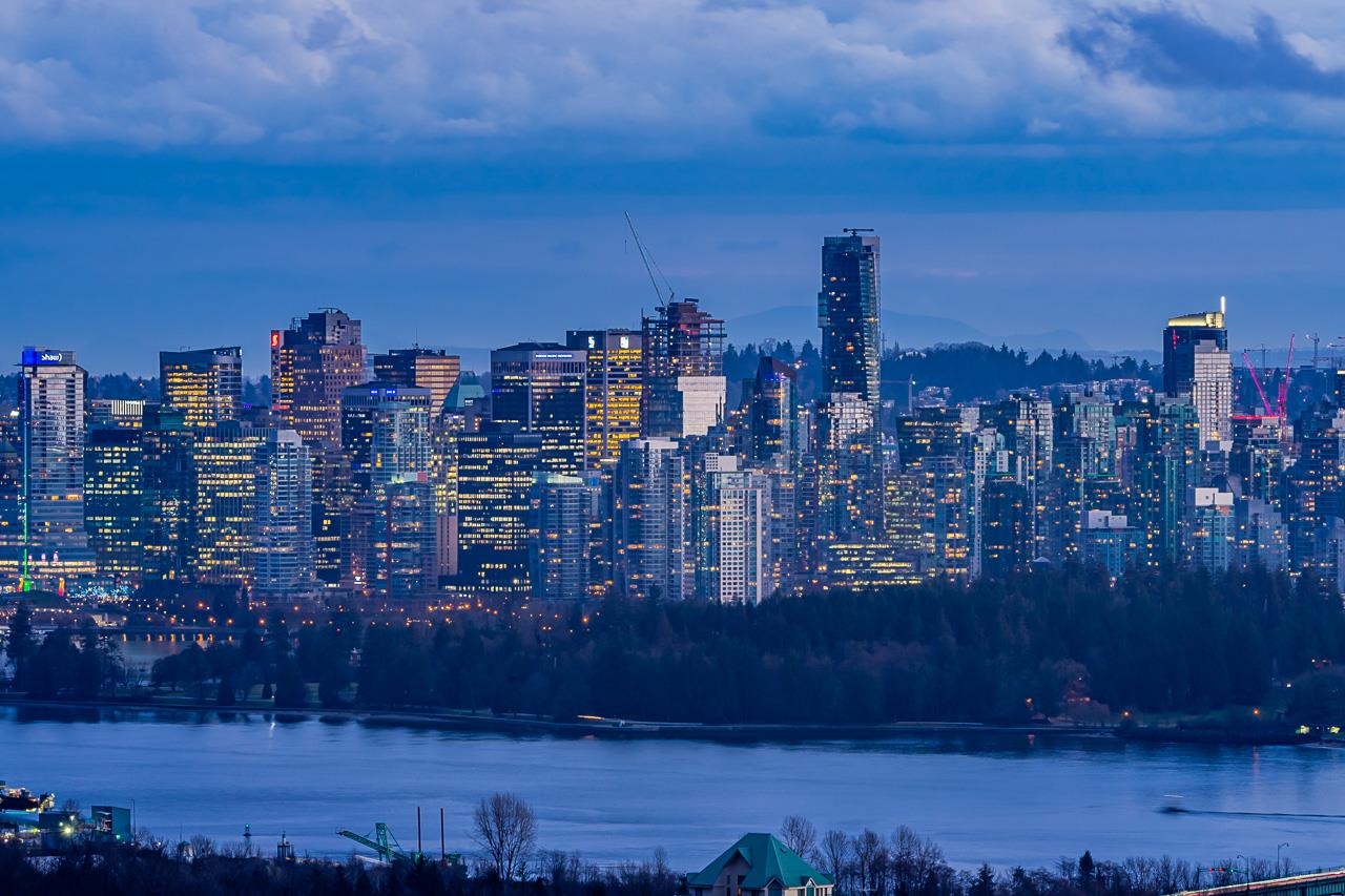 797 Eyremount Drive, West Vancouver, BC V7S 2A3