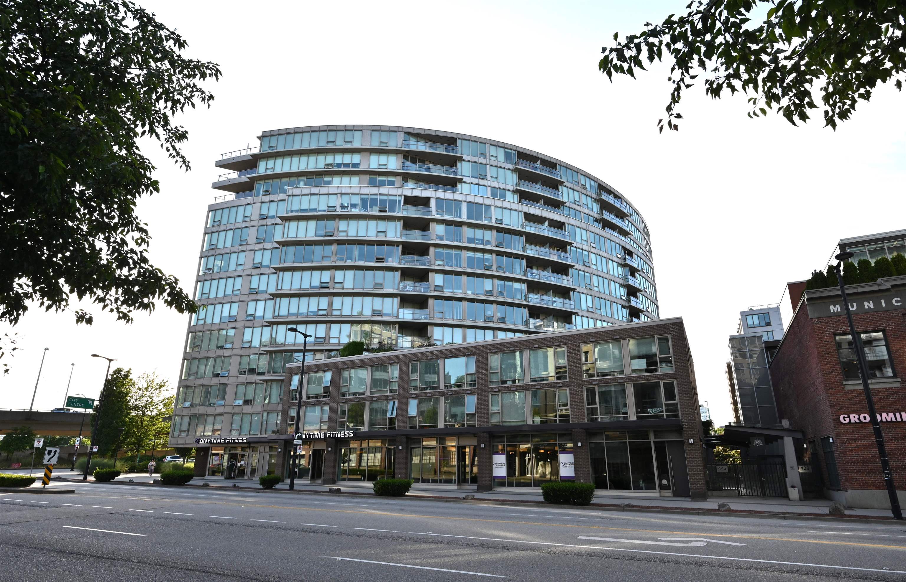 445 West 2nd Avenue #410, Vancouver, BC V5Y 0E8