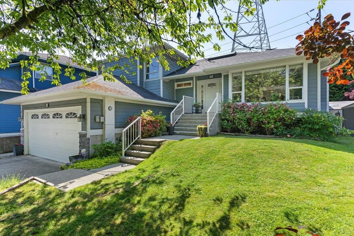2561 Stoney Creek Place, Burnaby, BC V3J 7S4