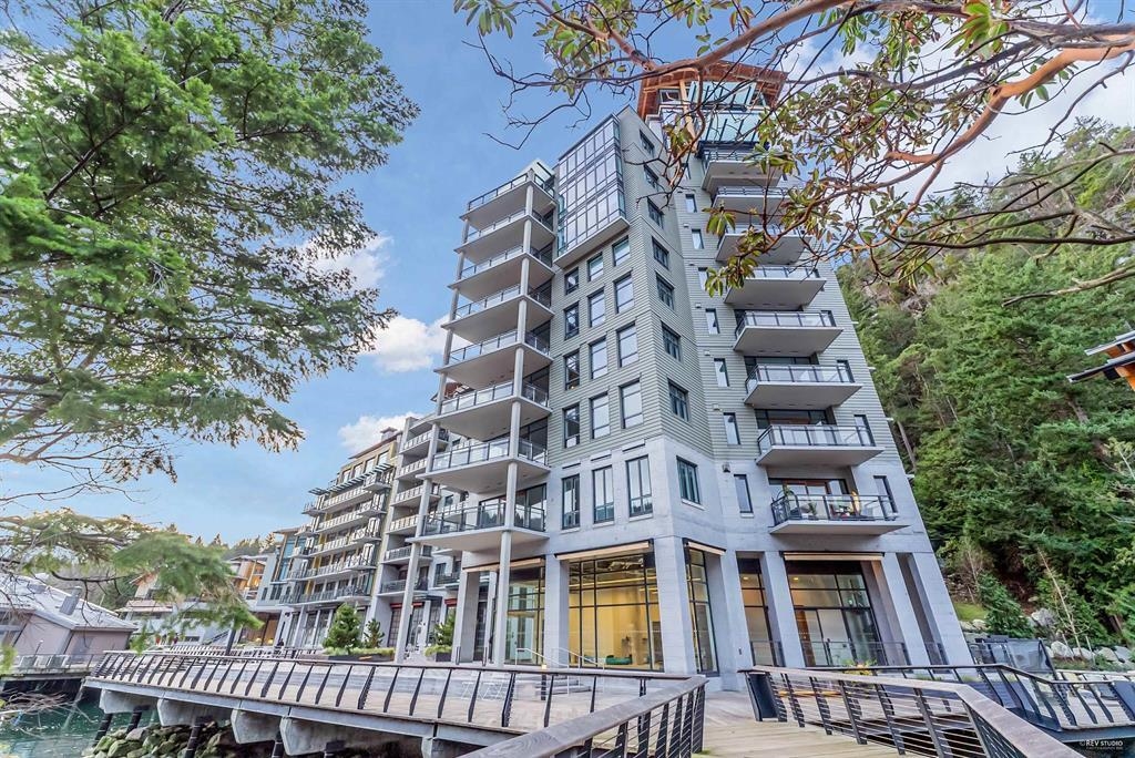 6707 Nelson Ave #1002, West Vancouver, BC V7W 0A4