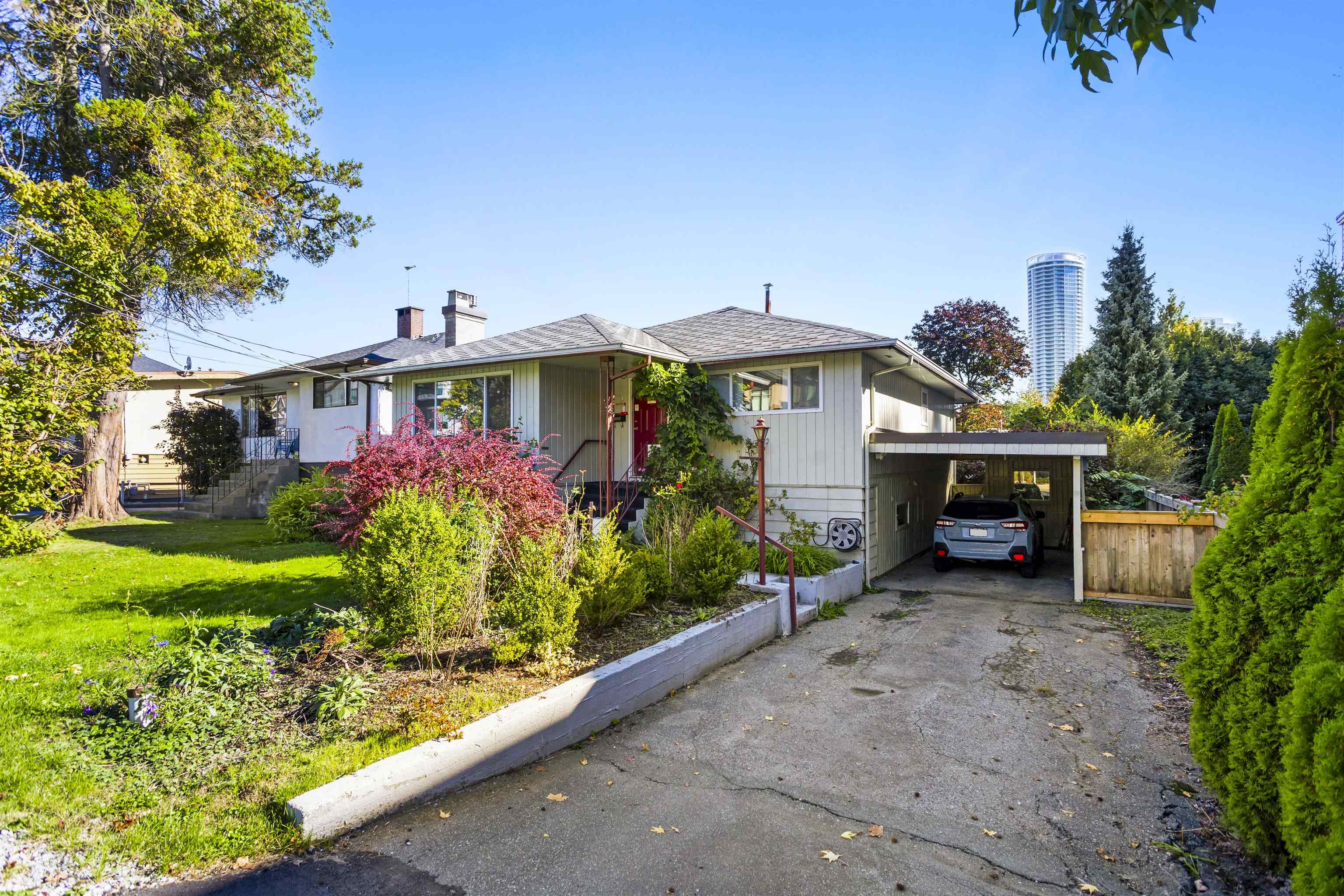 17th Avenue, Burnaby, BC V3N 1K7