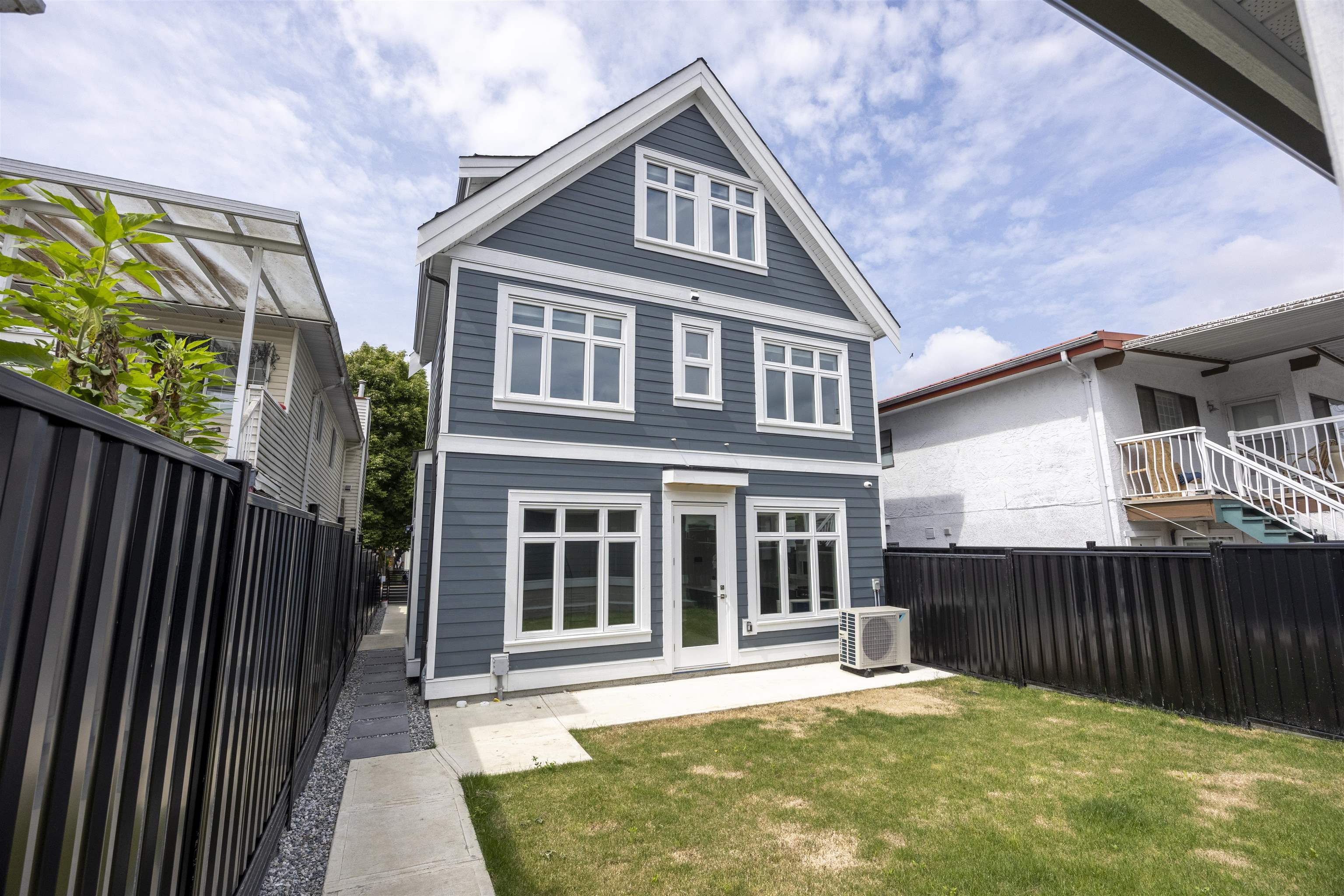 5808 Lanark Street #2, Vancouver, BC V5P 2Y4