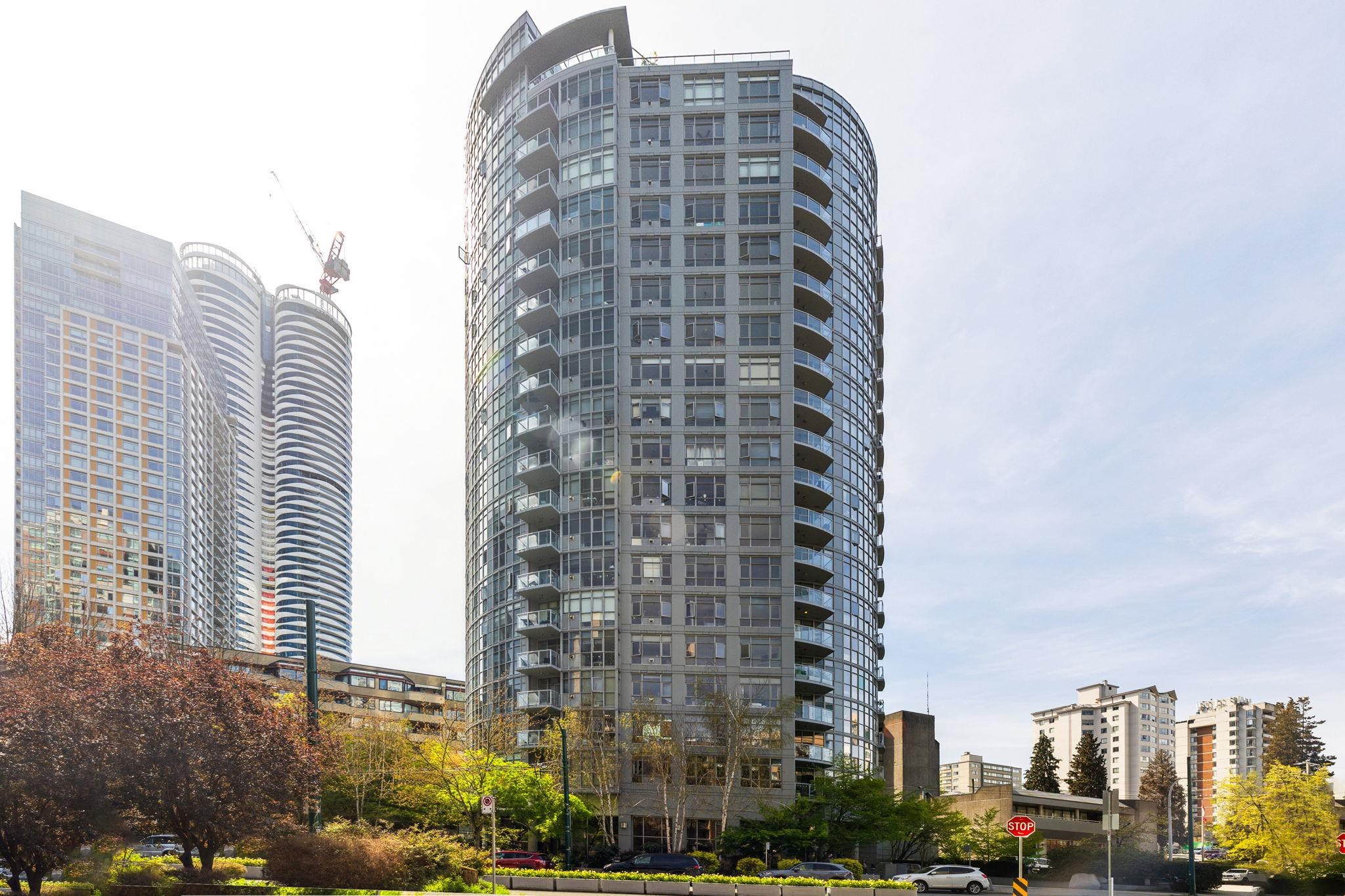 1050 Smithe Street #1203, Vancouver, BC V6E 4T4