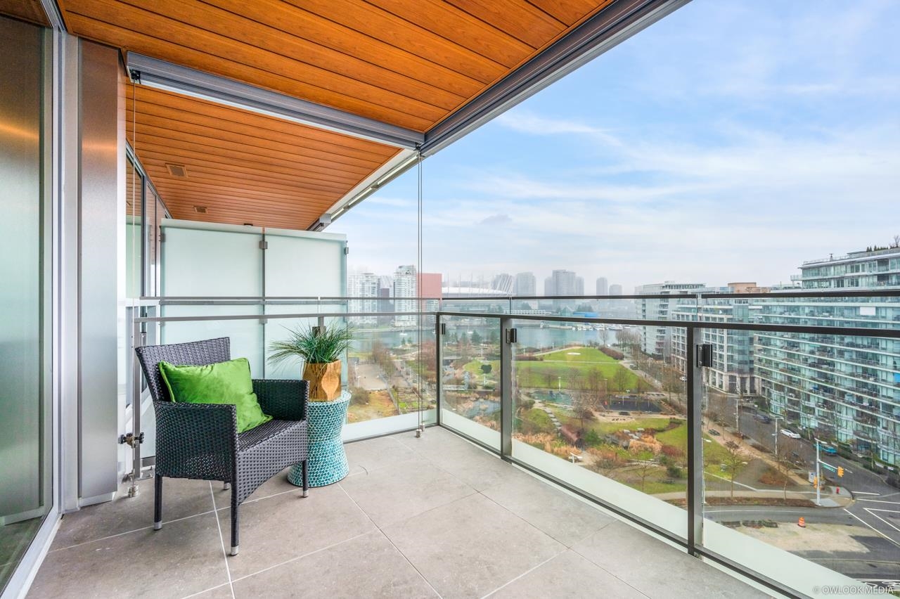 1768 Cook Street #1208, Vancouver, BC V5Y 0N3