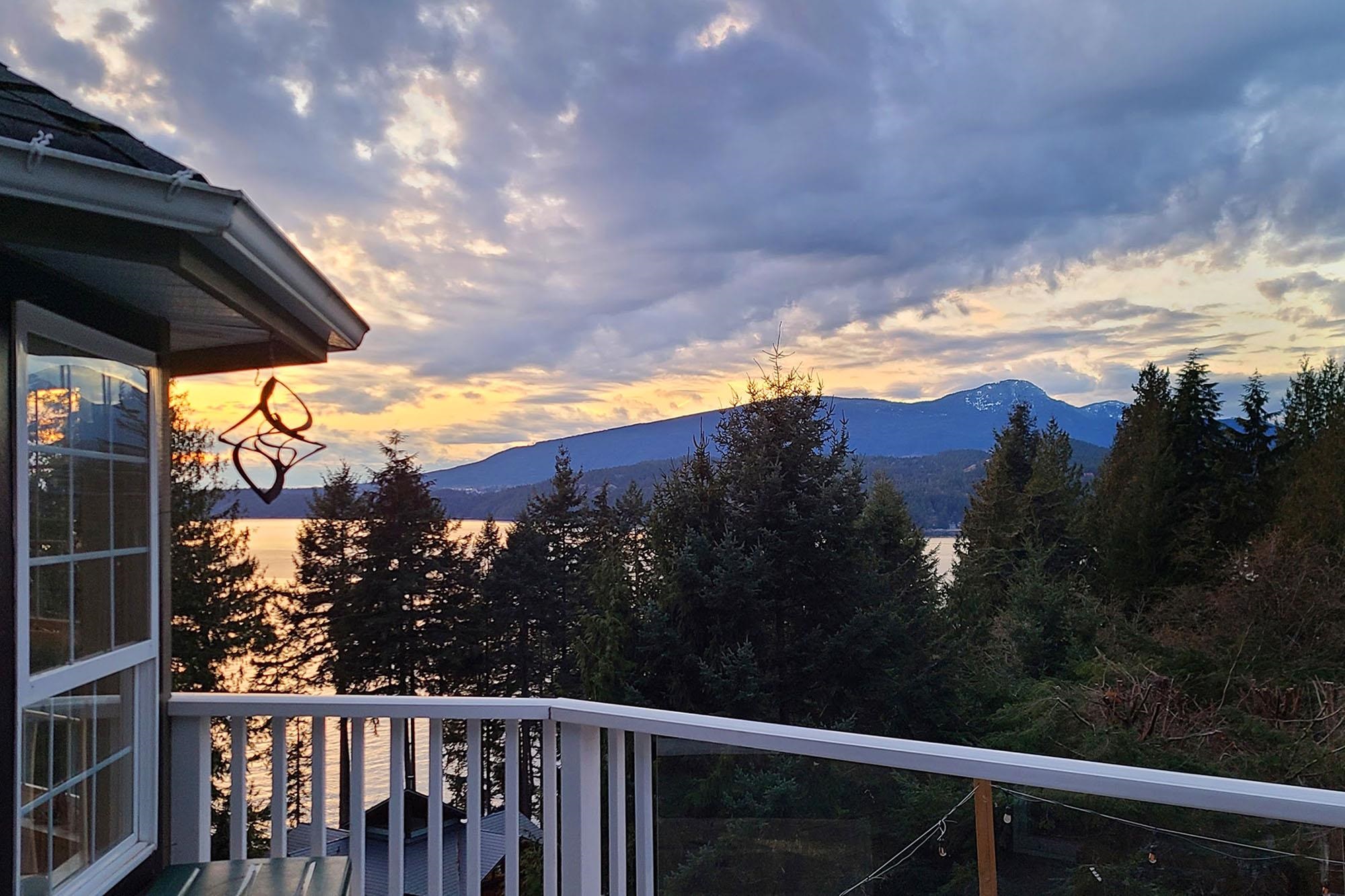 1609 Isleview Lane, Bowen Island, BC V0N 1G2