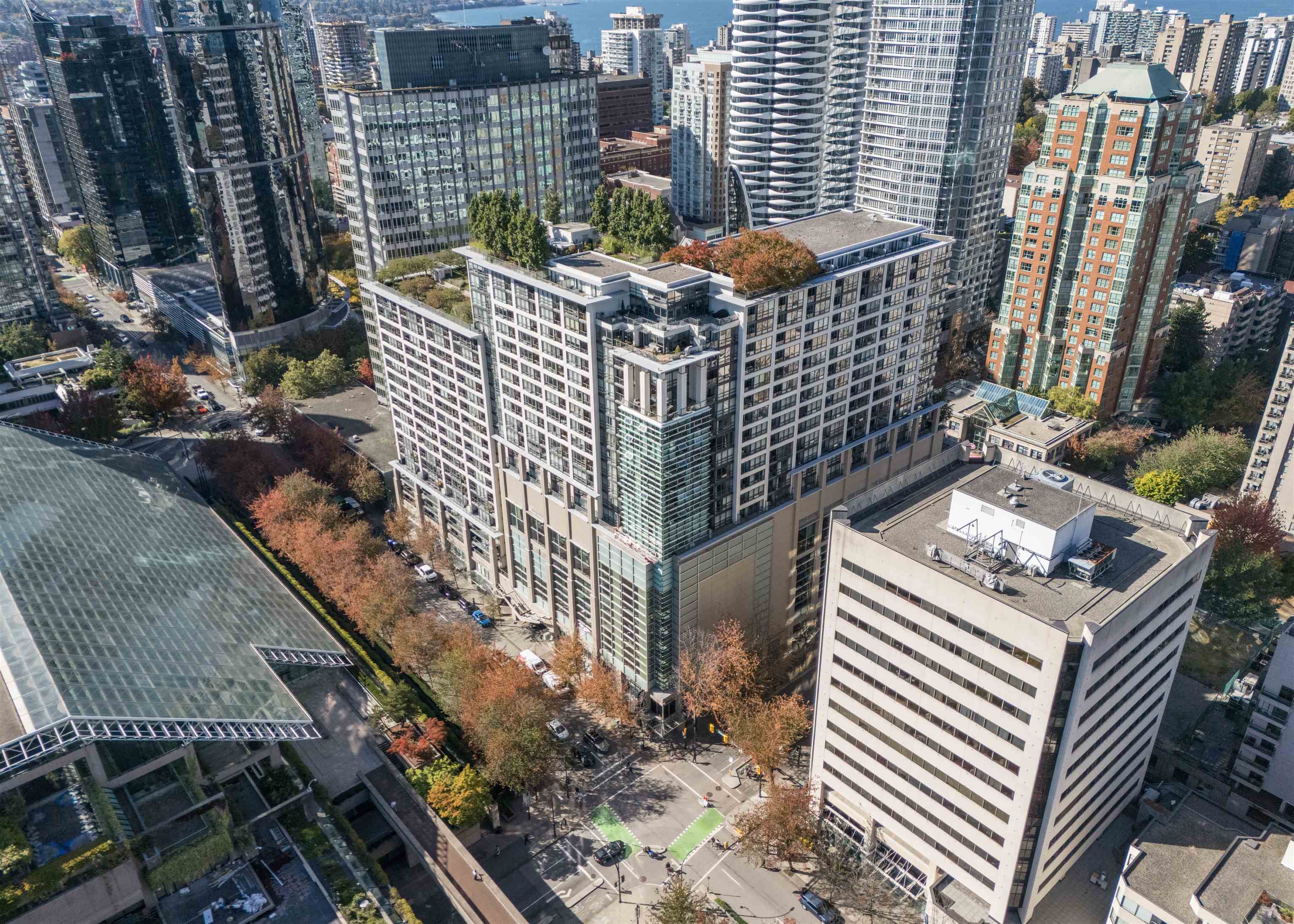938 Smithe Street #1632, Vancouver, BC V6Z 3H8