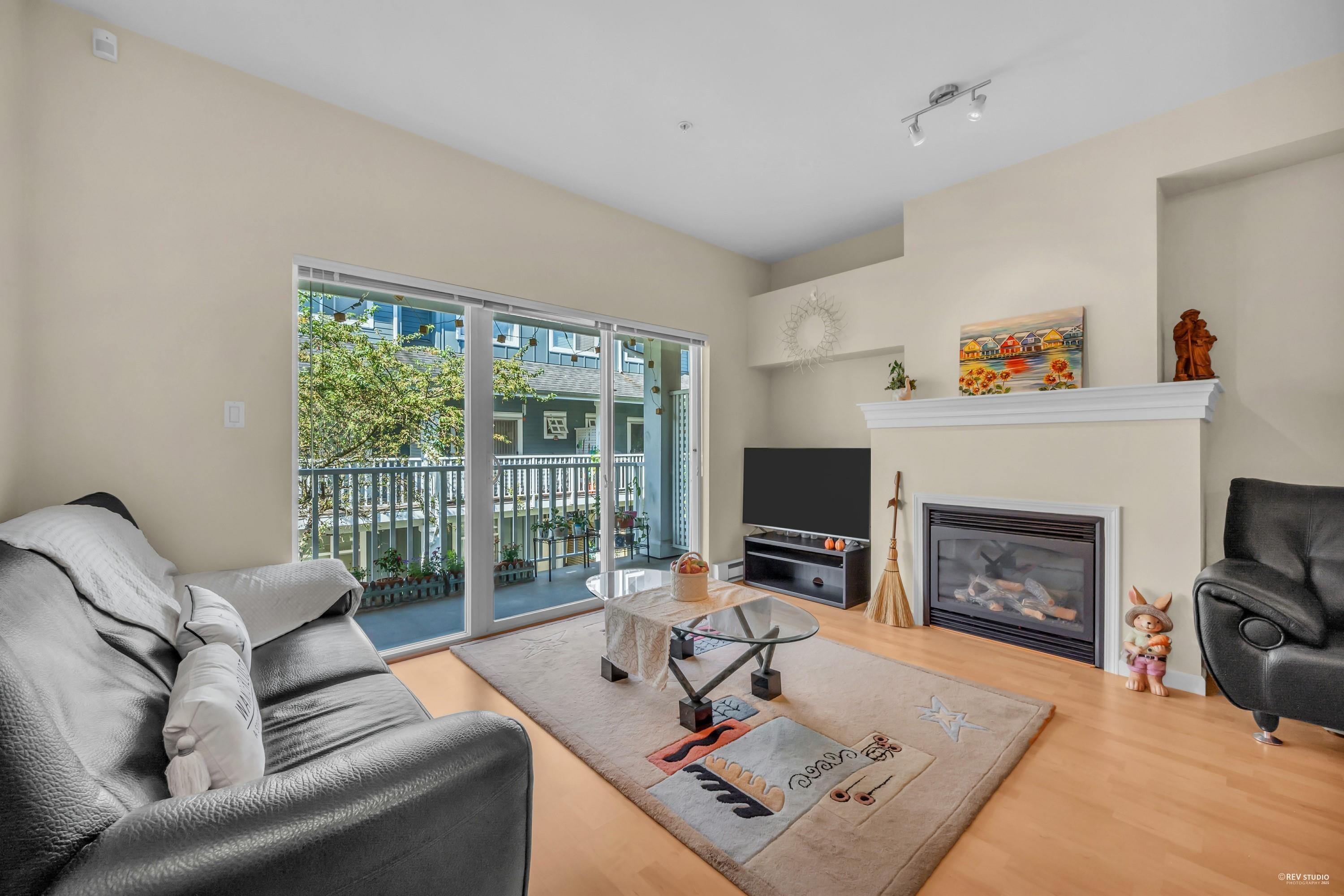 935 Ewen Avenue #112, New Westminster, BC V3M 0A1