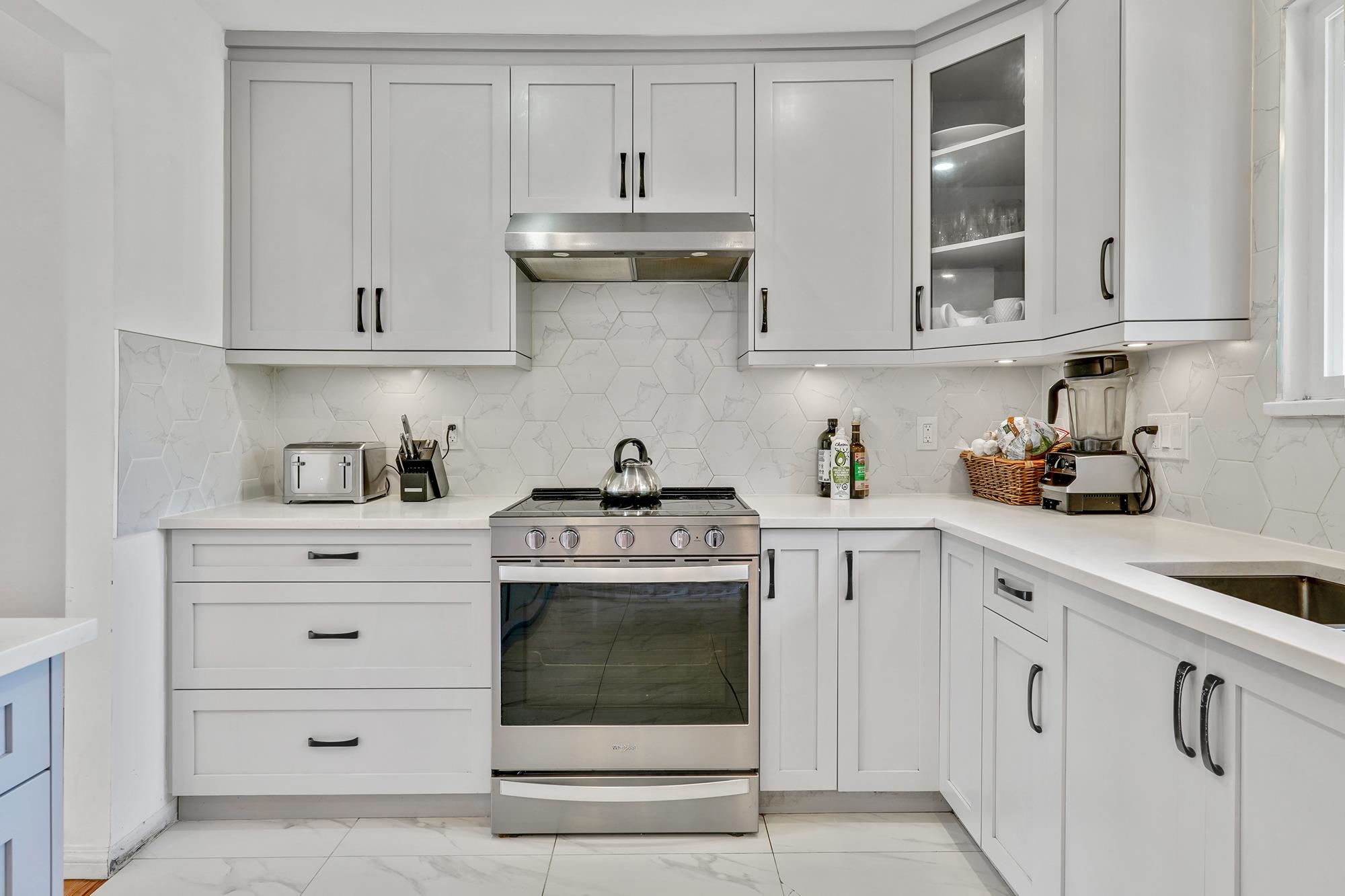 156 Street, Surrey, BC V4A 4T1