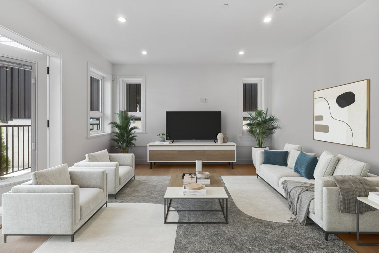 2020 East 4th Avenue, Vancouver, BC V5N 1K4