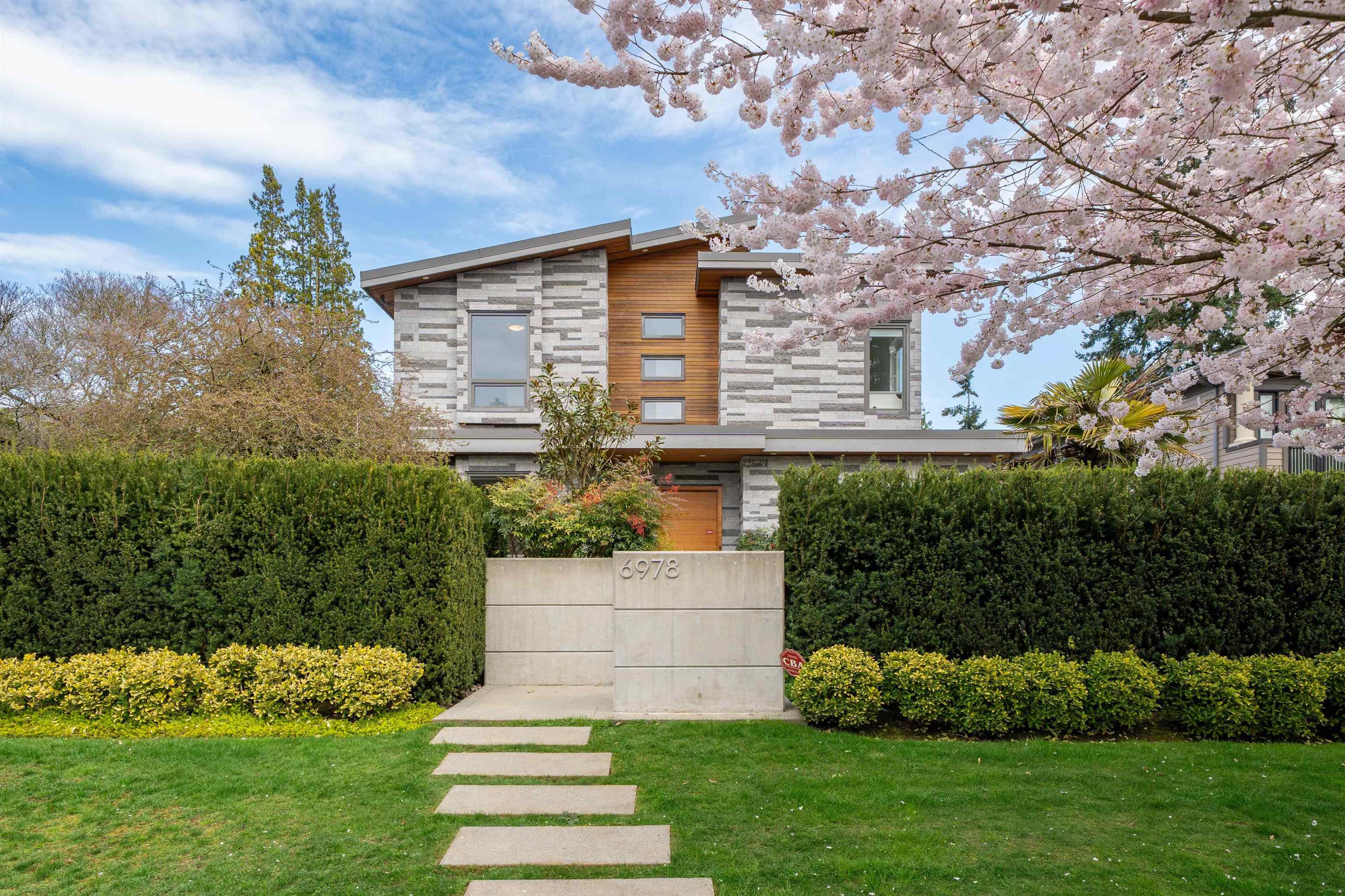 6978 Laurel Street, Vancouver, BC V6P 3T7