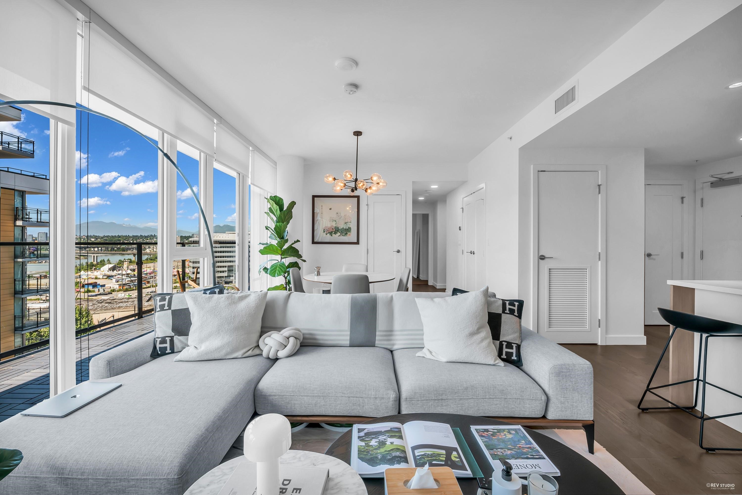 8160 Mcmyn Way #1301, Richmond, BC V6X 0V2