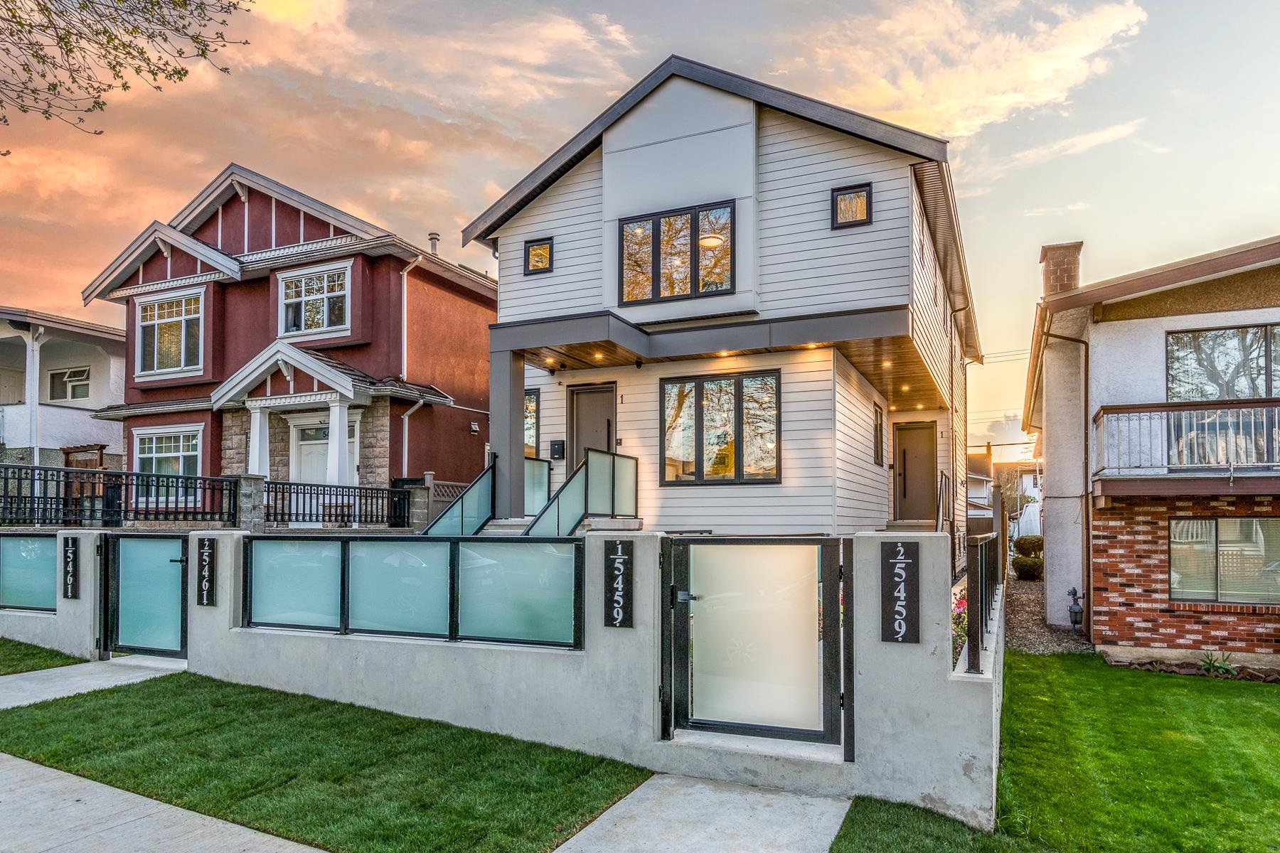 5459 Rhodes Street #1, Vancouver, BC V5R 3P1
