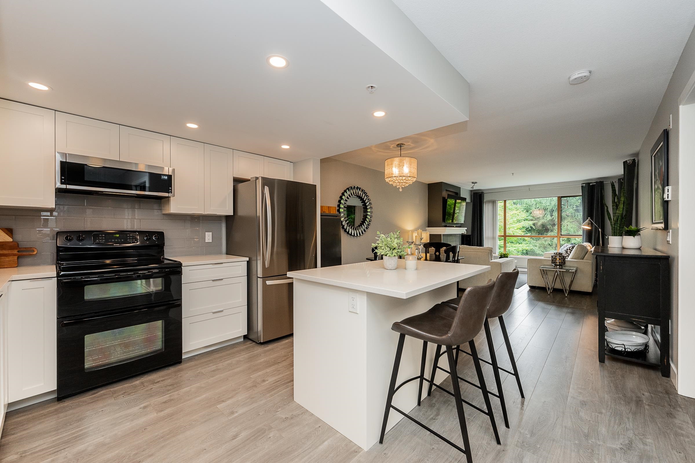 285 Newport Drive #204, Port Moody, BC V3H 5J6