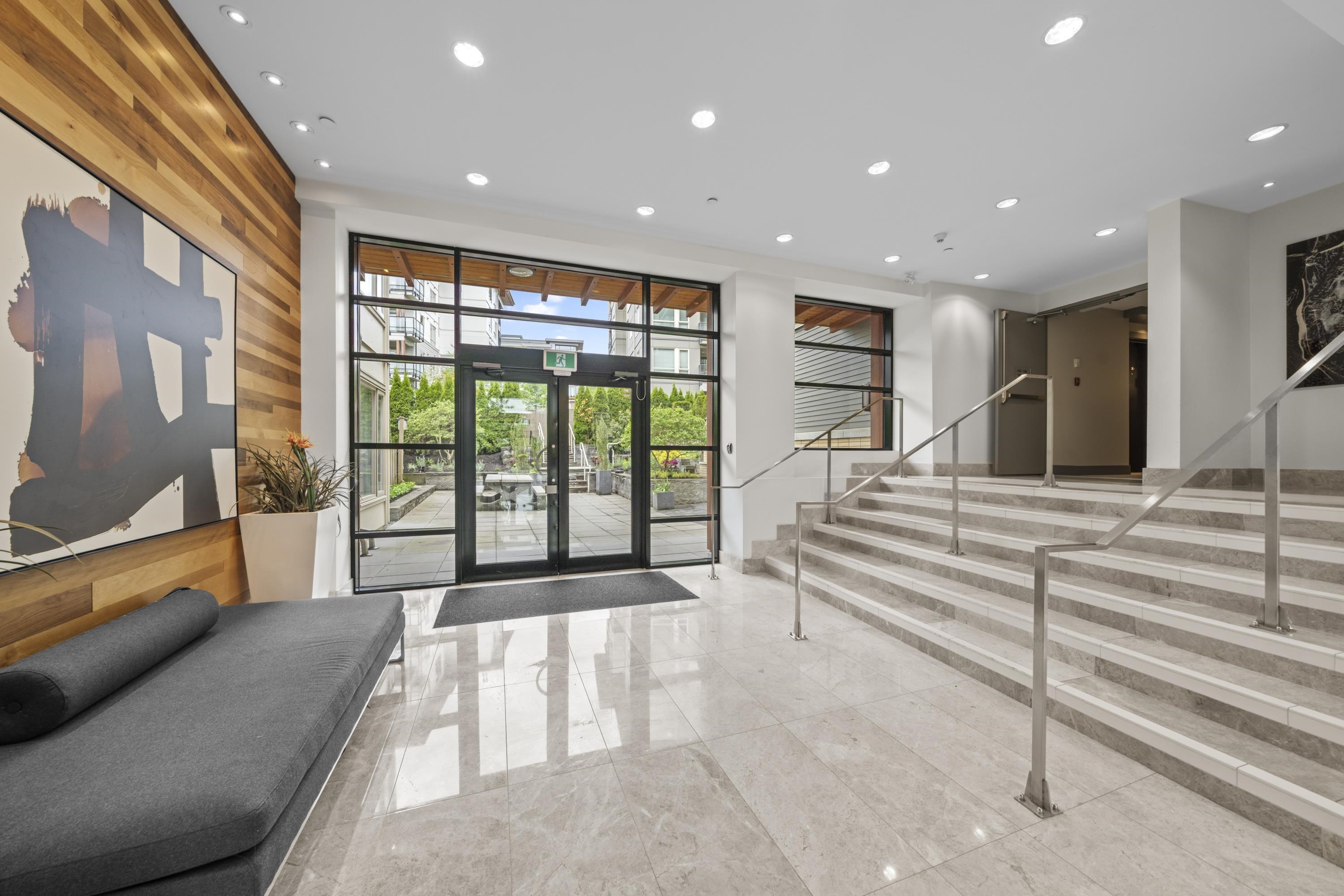 2665 Mountain Highway #101, North Vancouver, BC V7J 0A8