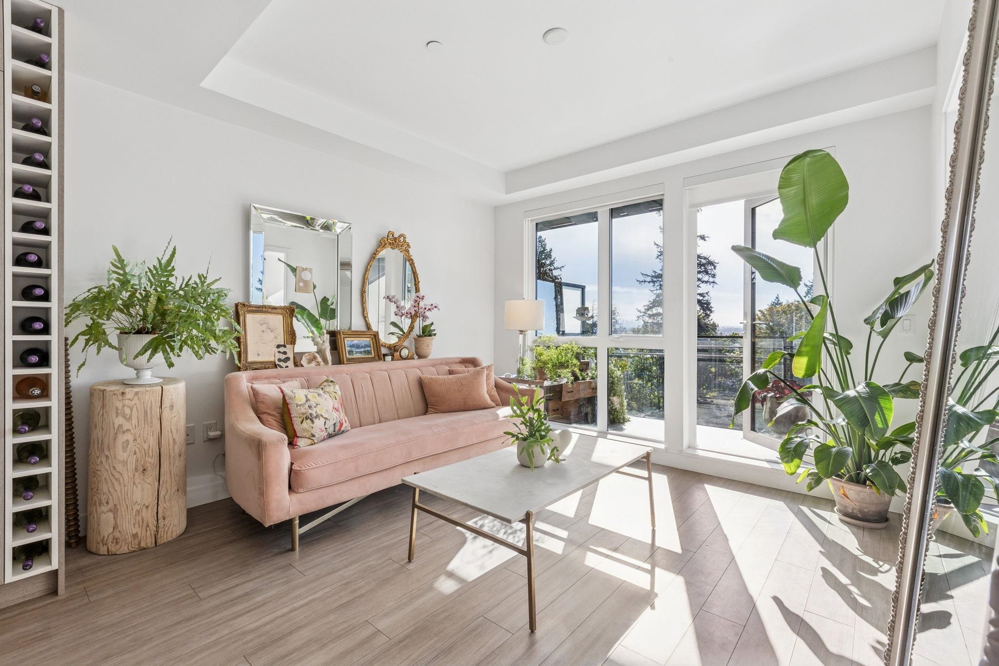 707 East 3rd Street #307, North Vancouver, BC V7L 1G8
