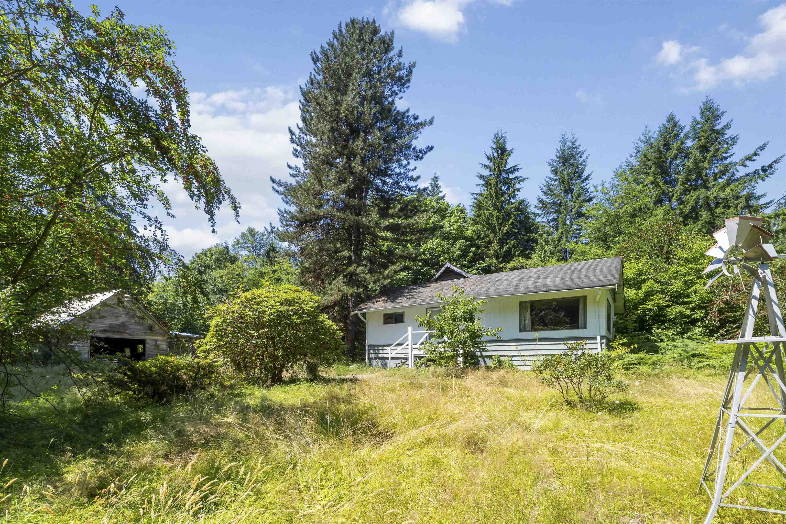 284th Street, Maple Ridge, BC V2W 1T9