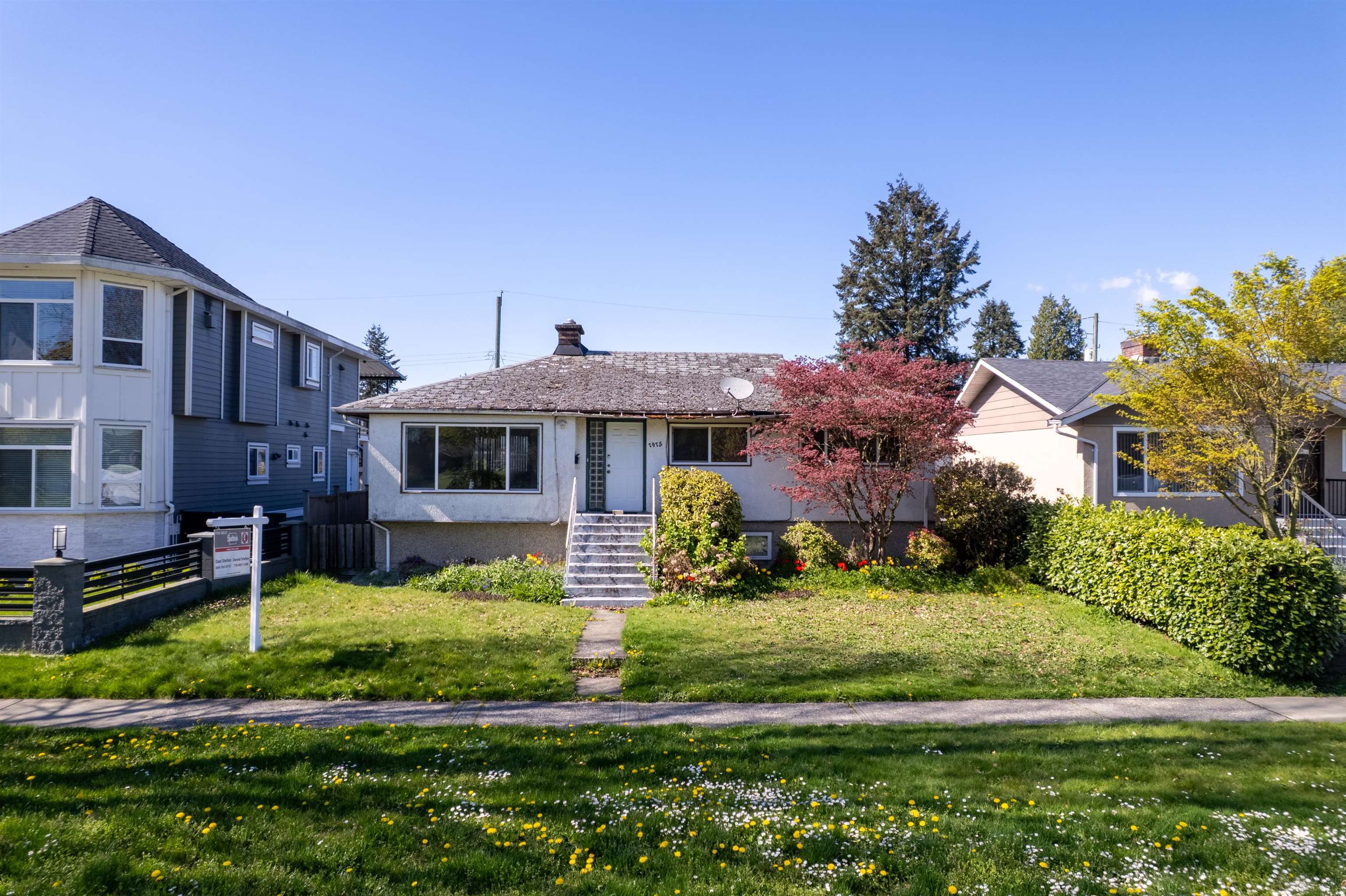 16th Avenue, Burnaby, BC V3N 1R4