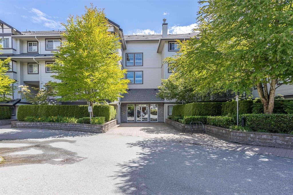19340 65 Avenue #111, Surrey, BC V4N 0A3