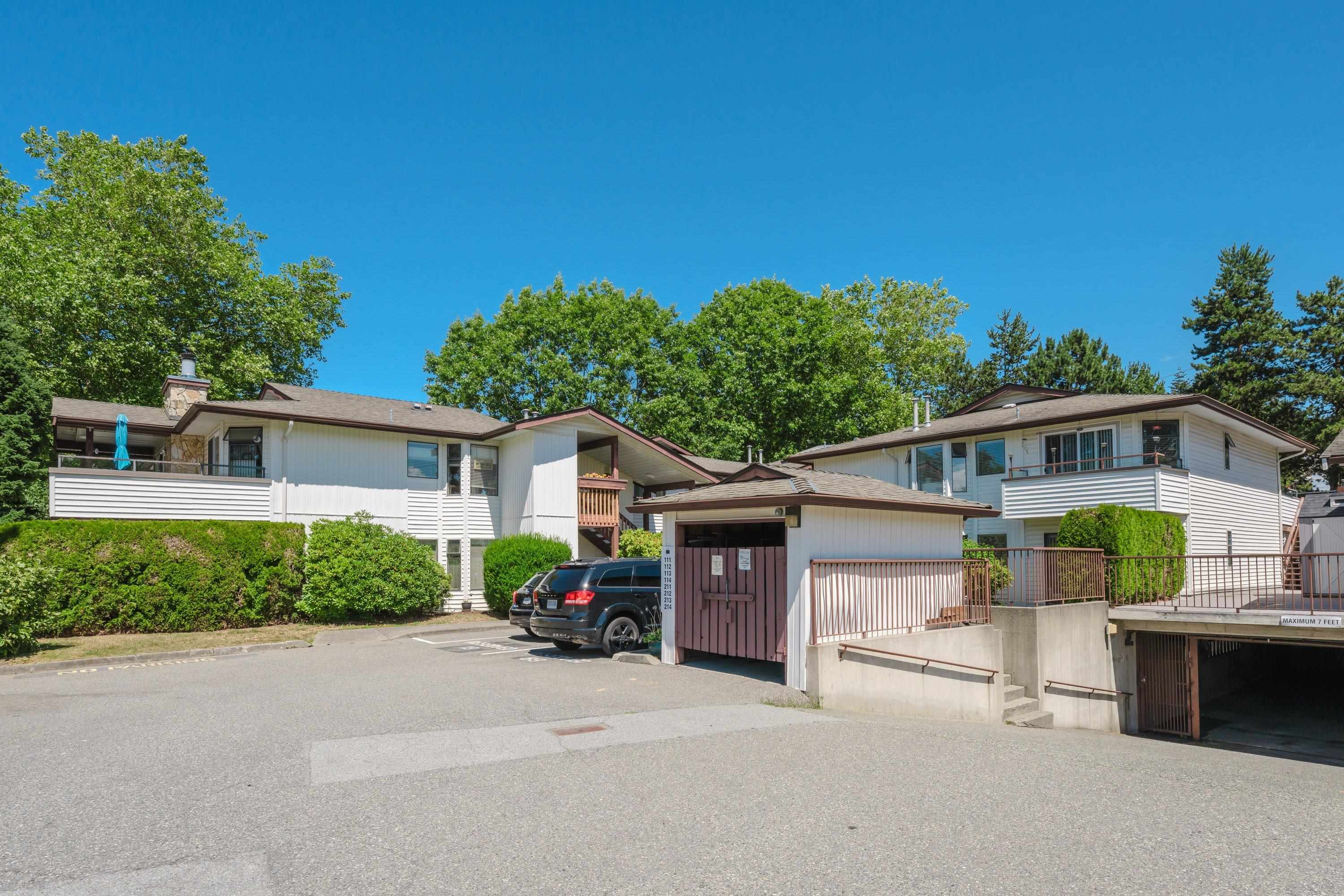 15153 98 Avenue #111, Surrey, BC V3R 9M8