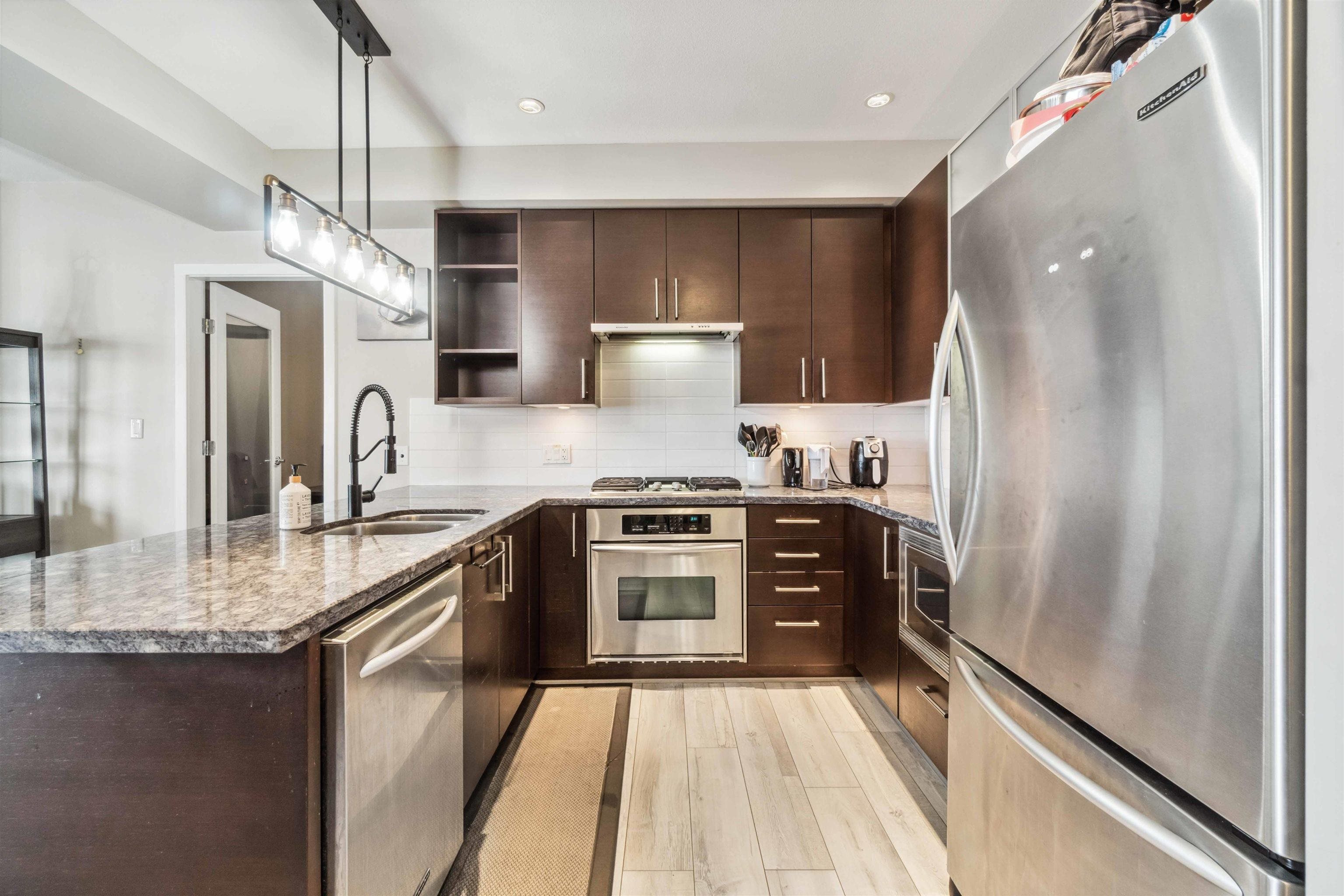 14300 Riverport Way #unit 201, Richmond, BC V6W 0A4