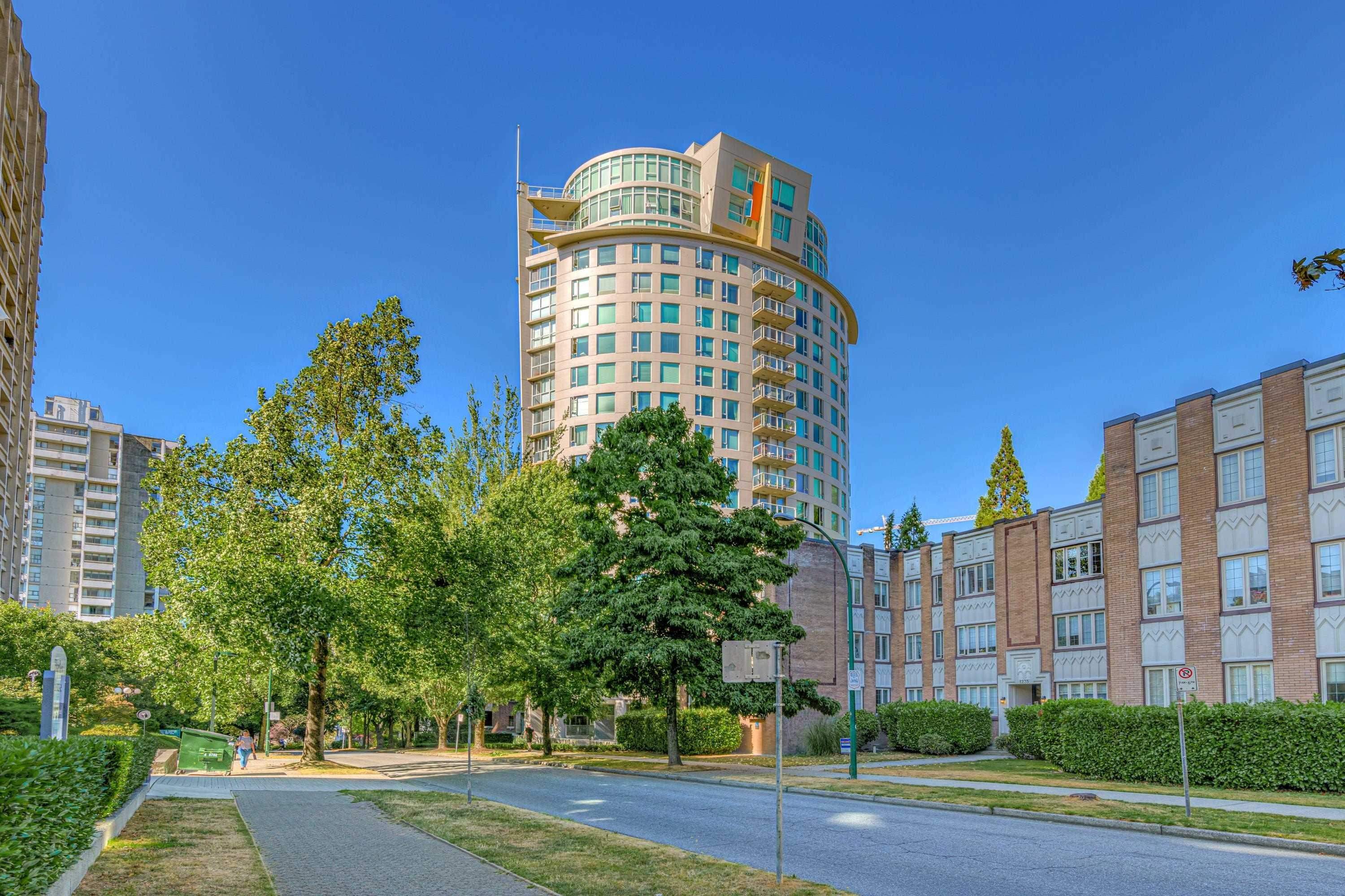 1277 Nelson Street #1606, Vancouver, BC V6E 4M8
