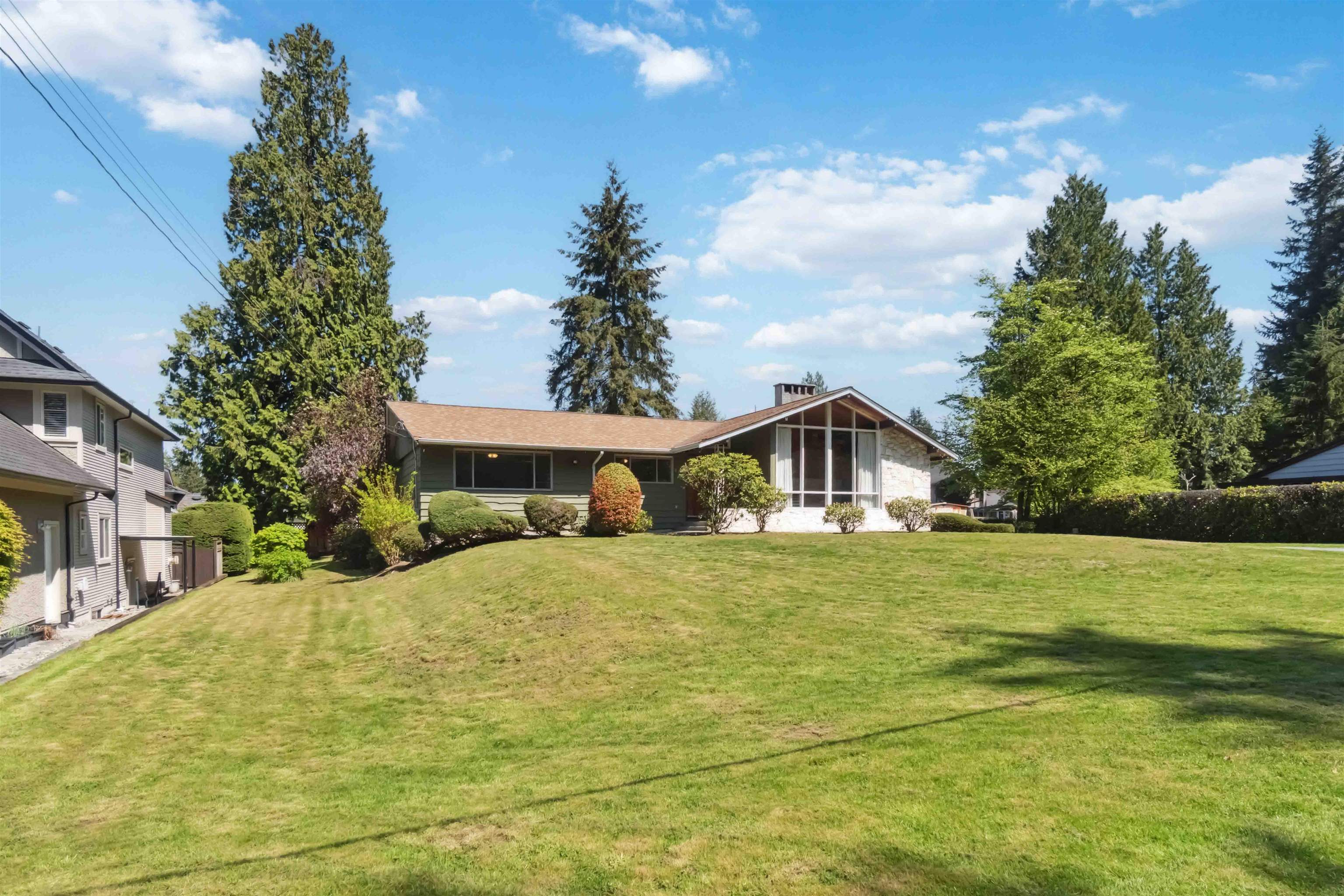 805 Foster Avenue, Coquitlam, BC V3J 2L8
