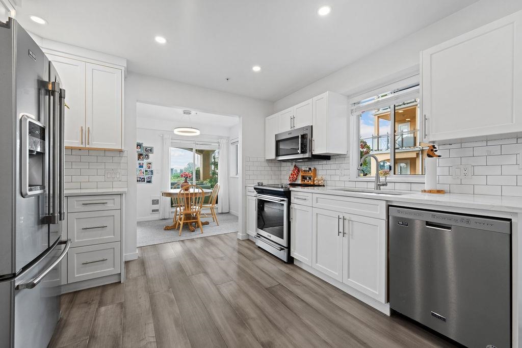 6 Renaissance Square #111, New Westminster, BC V3M 6N8