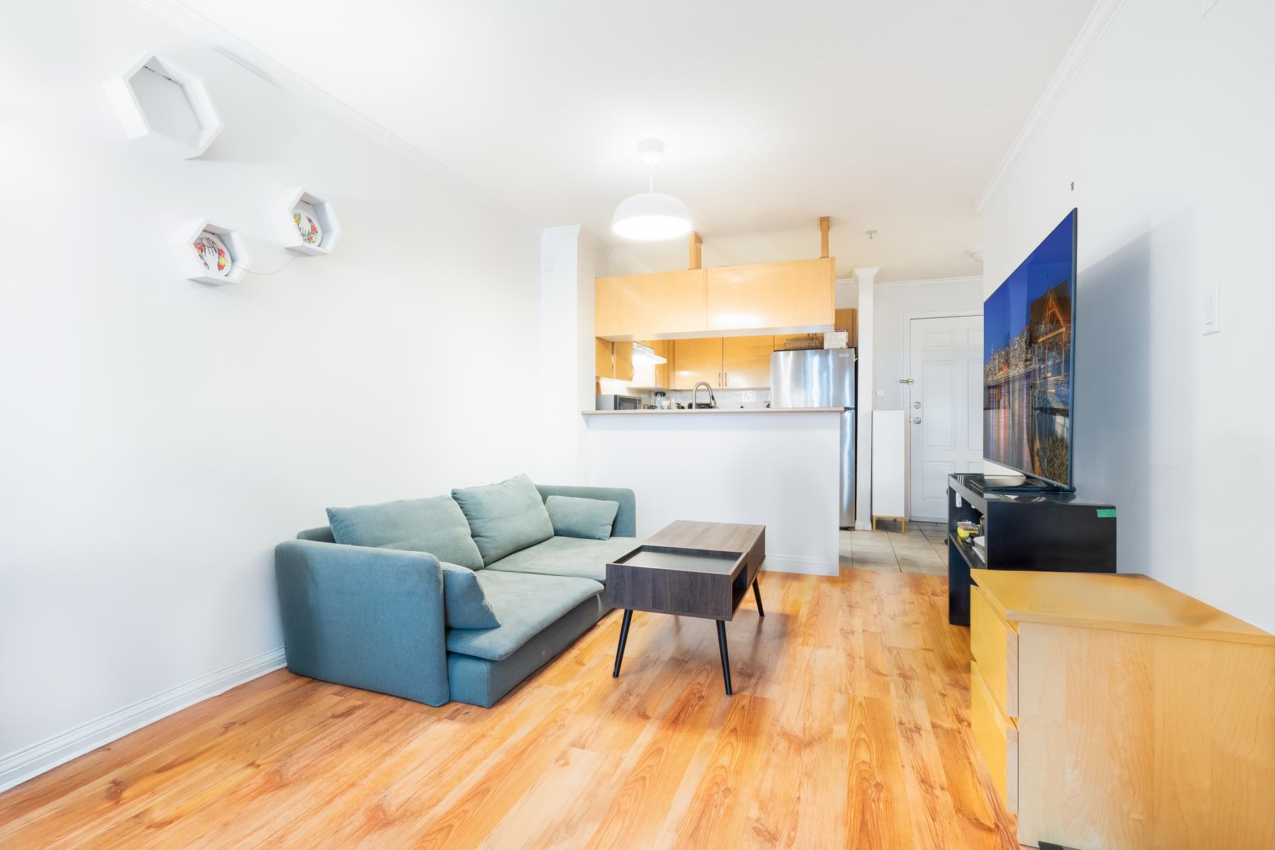 1503 West 66th Avenue #305, Vancouver, BC V6P 2R8
