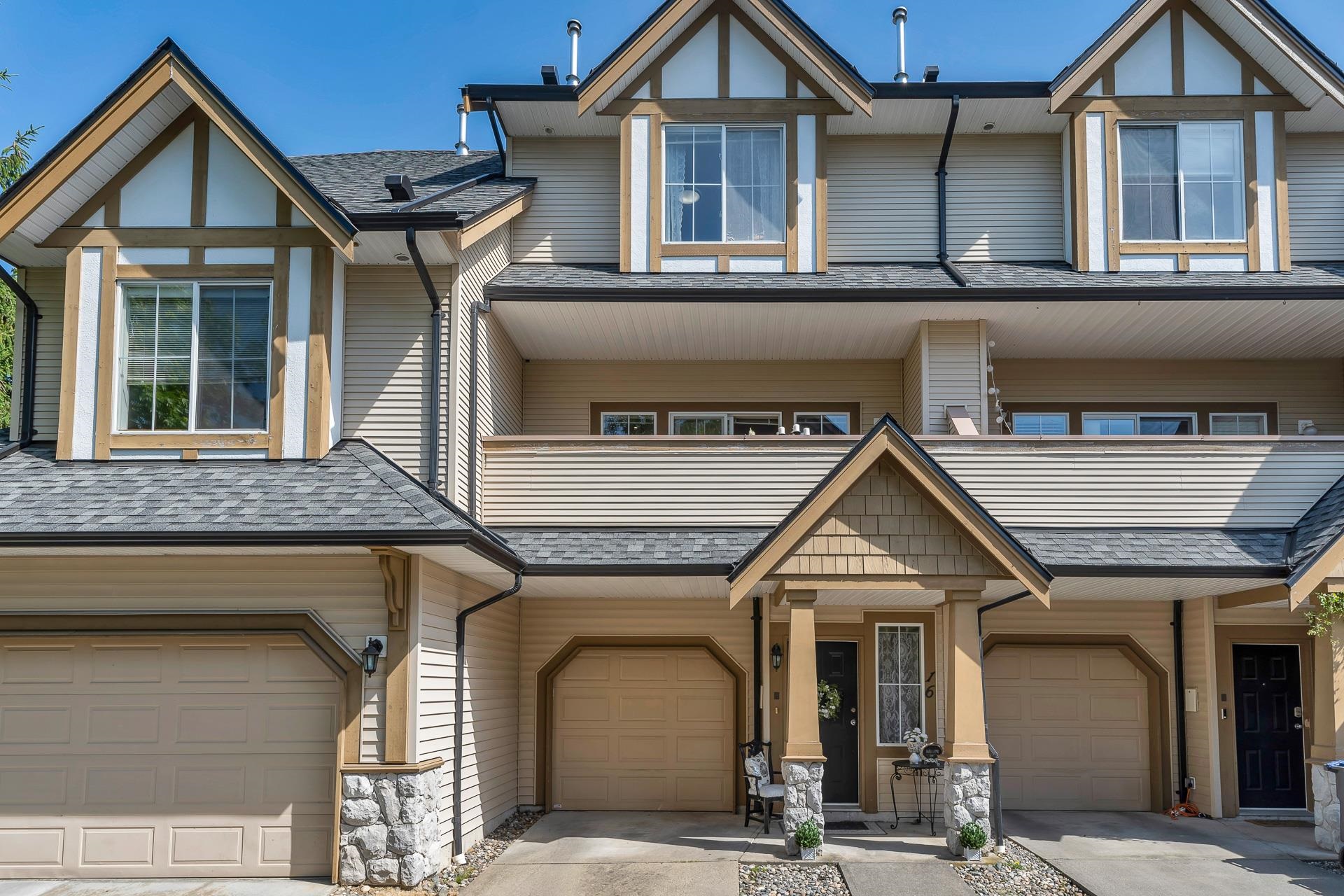 18707 65 Avenue #16, Surrey, BC V3S 9H2