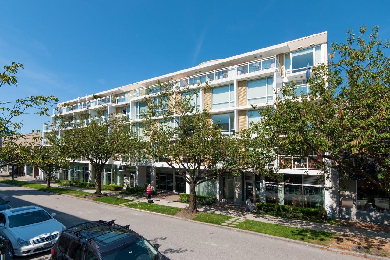 1635 West 3rd Avenue #408, Vancouver, BC V6J 0B6
