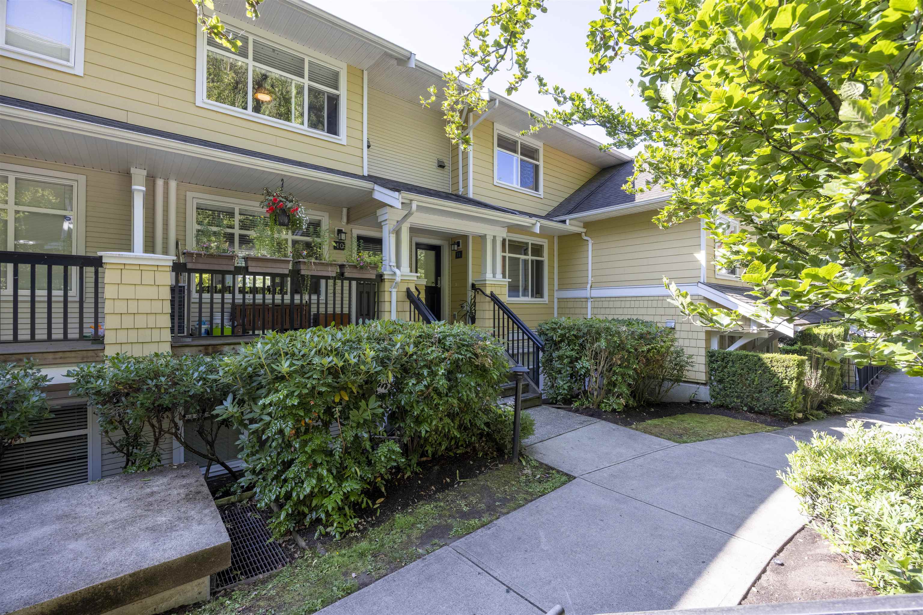 6878 Southpoint Drive #11, Burnaby, BC V3N 5E4