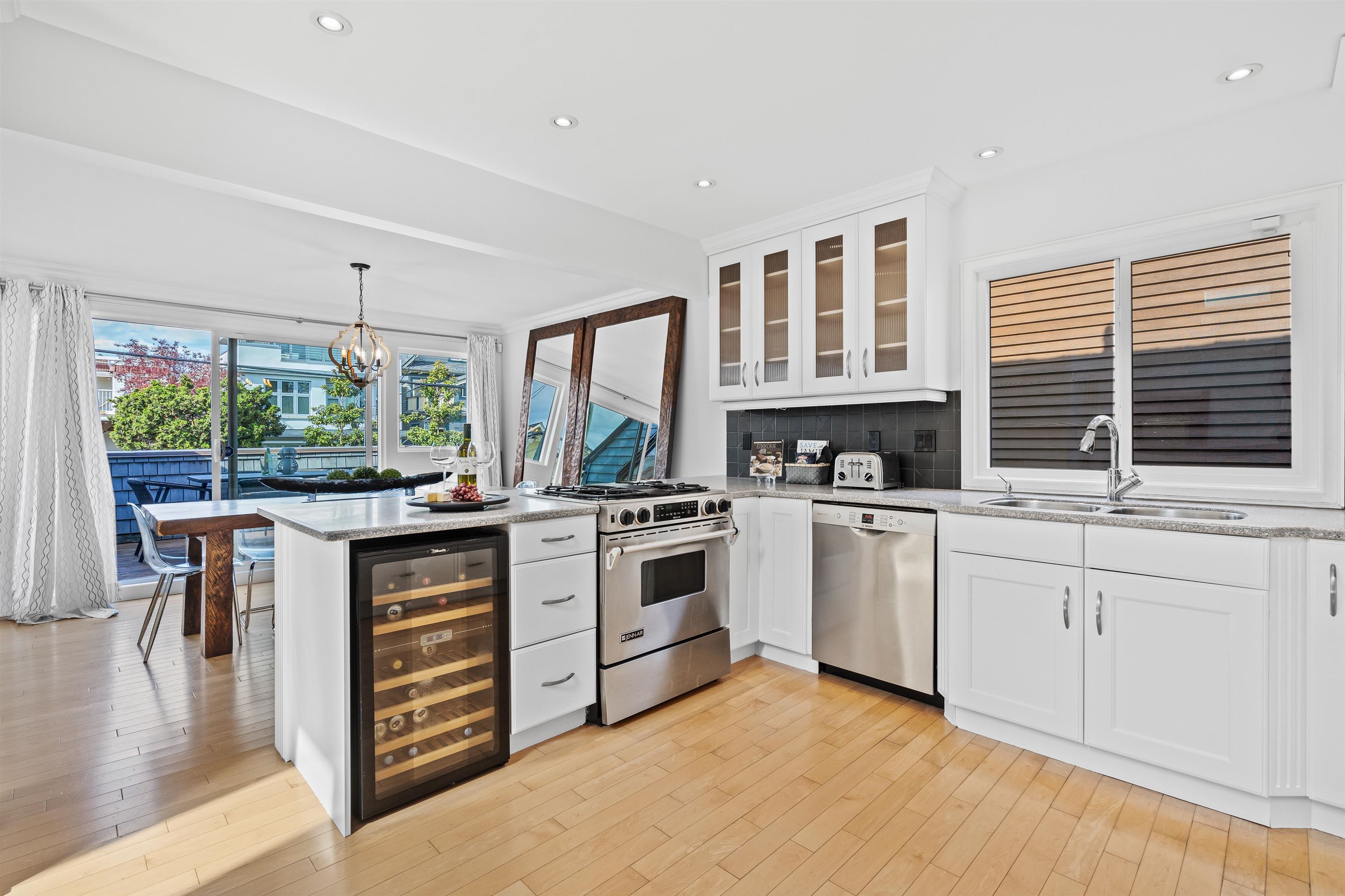 1939 Creelman Avenue, Vancouver, BC V6J 1B8