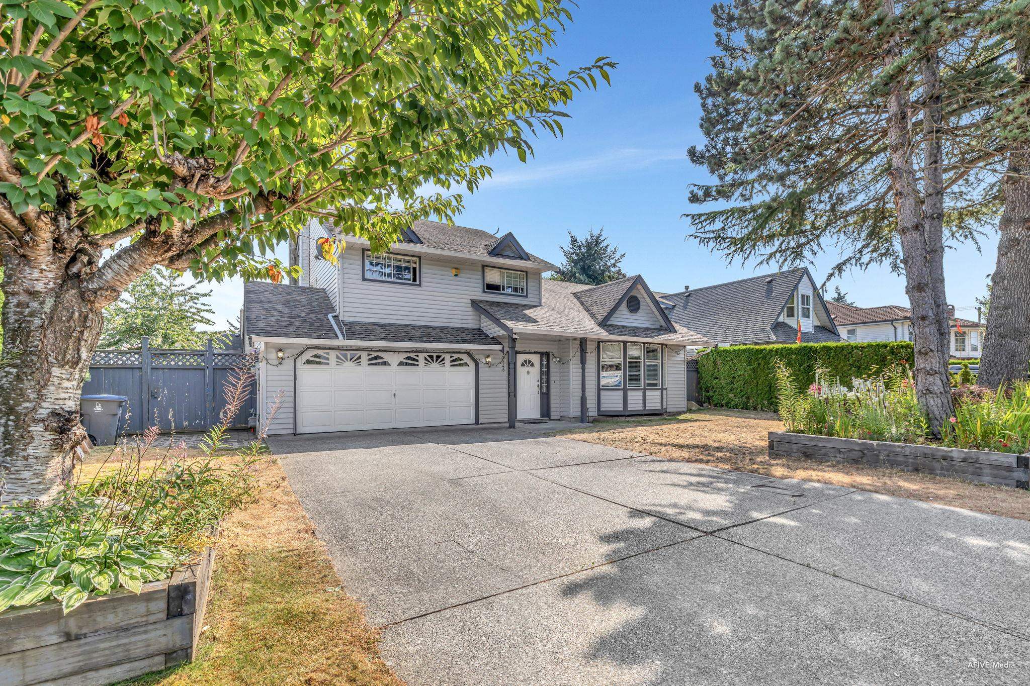 65 Avenue, Surrey, BC V3W 9P4