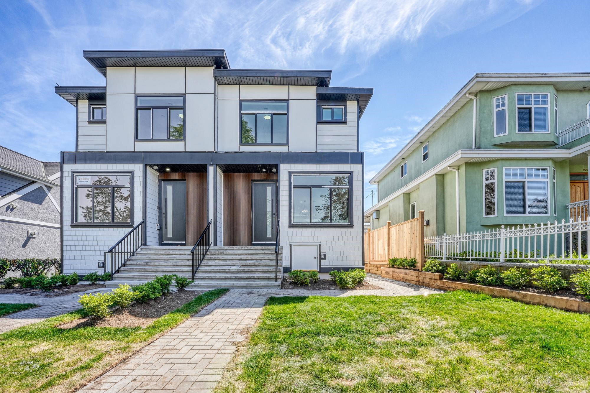 2262 Newport Avenue, Vancouver, BC V5P 2J2