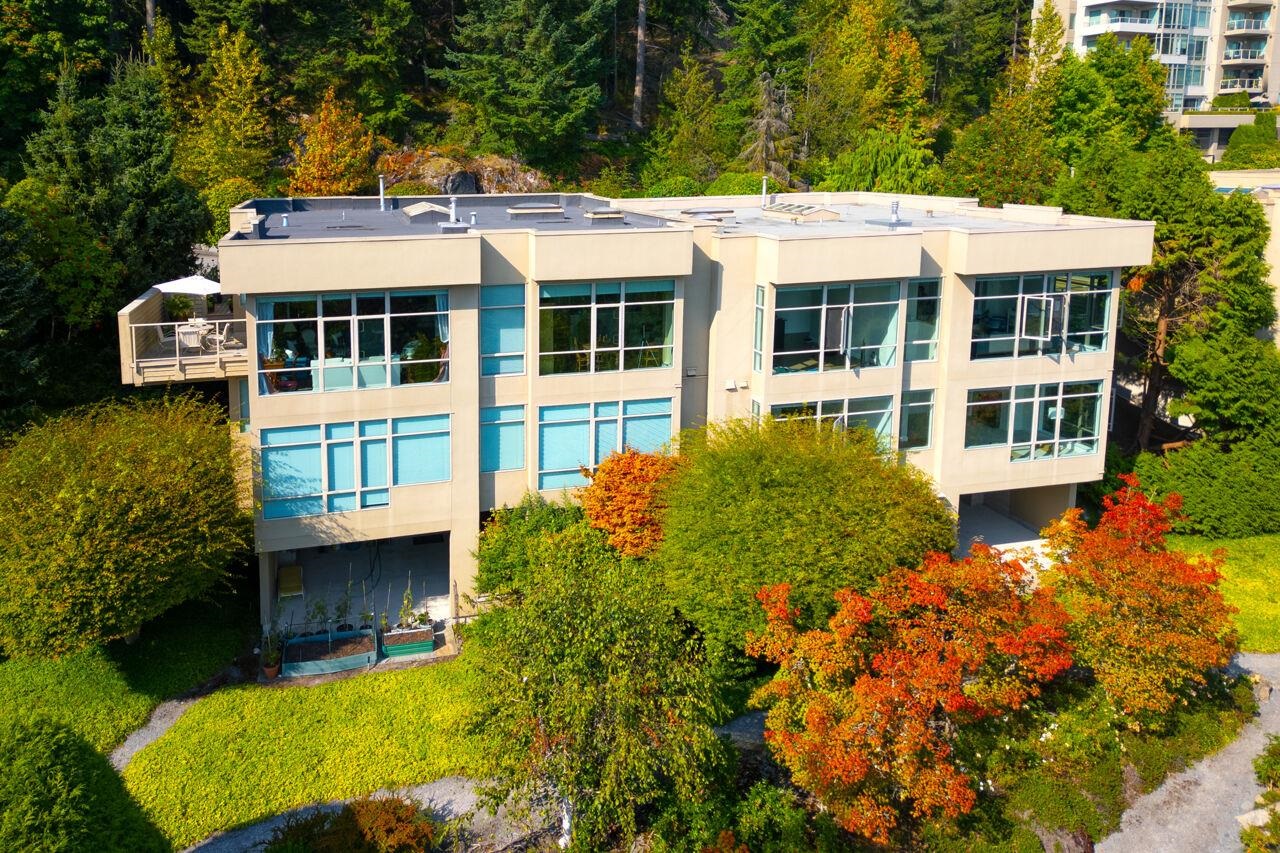 3178 Deer Ridge Drive, West Vancouver, BC V7S 4W1